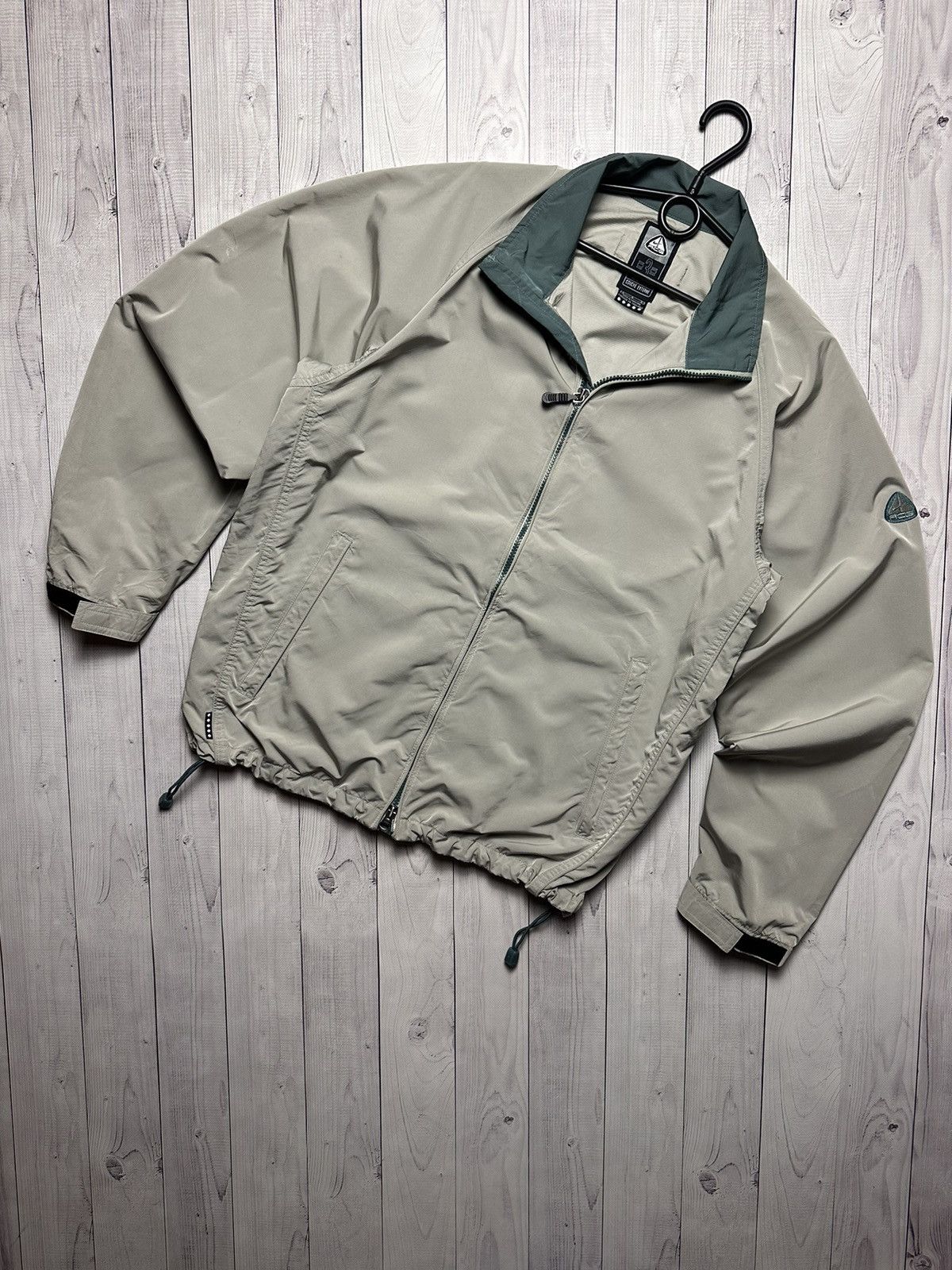 Nike × Nike ACG × Vintage Vintage Nike ACG khaki jacket size L logo Size US L / EU 52-54 / 3 - 1 Thumbnail