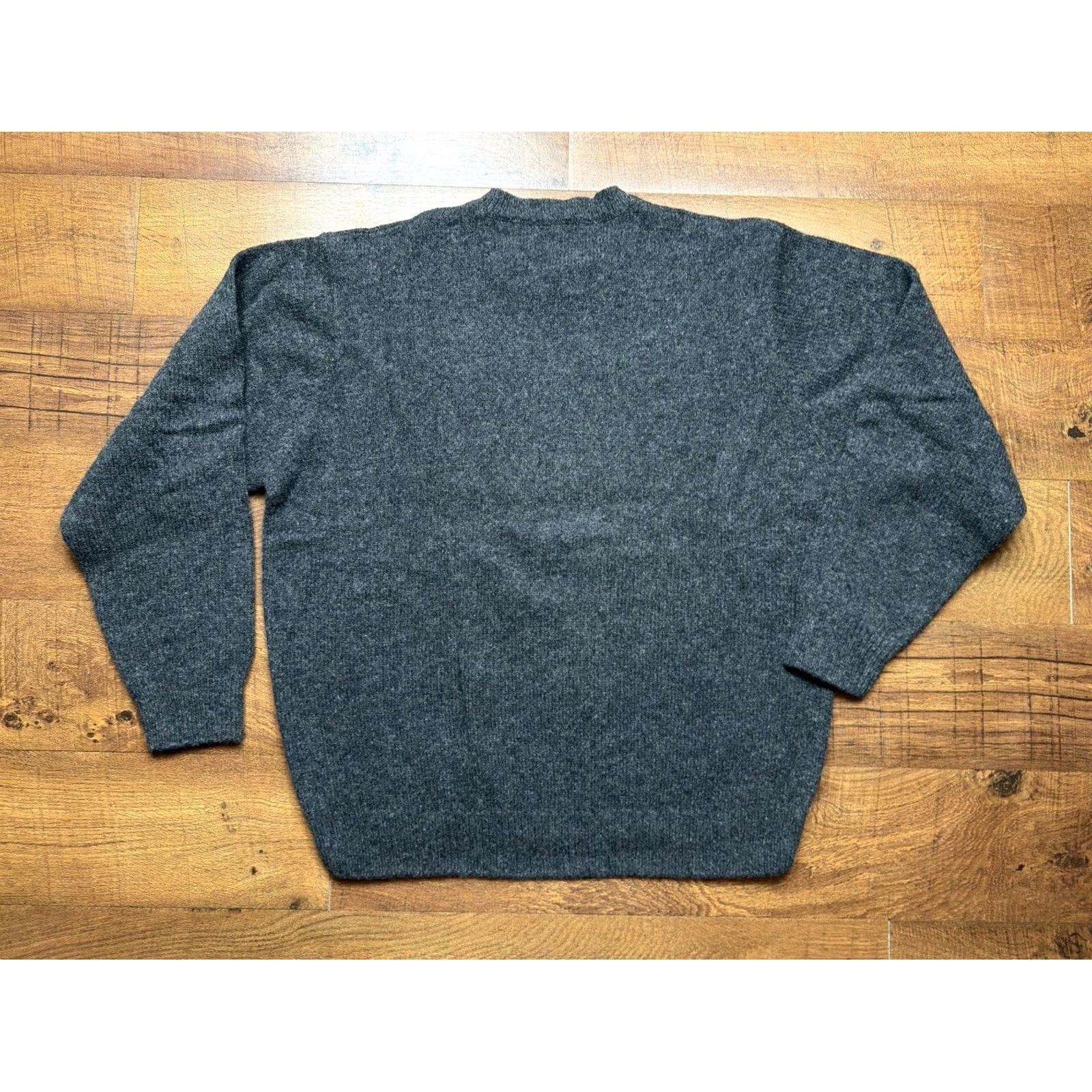 Vintage VINTAGE Cabela's Men’s Ragg Wool Crewneck Pullover Sweater Large Charcoal Gray Regular Fit Wool/Nylon Marled Knit Casual, Travel, Workwear Mens Size US L / EU 52-54 / 3 - 3 Thumbnail