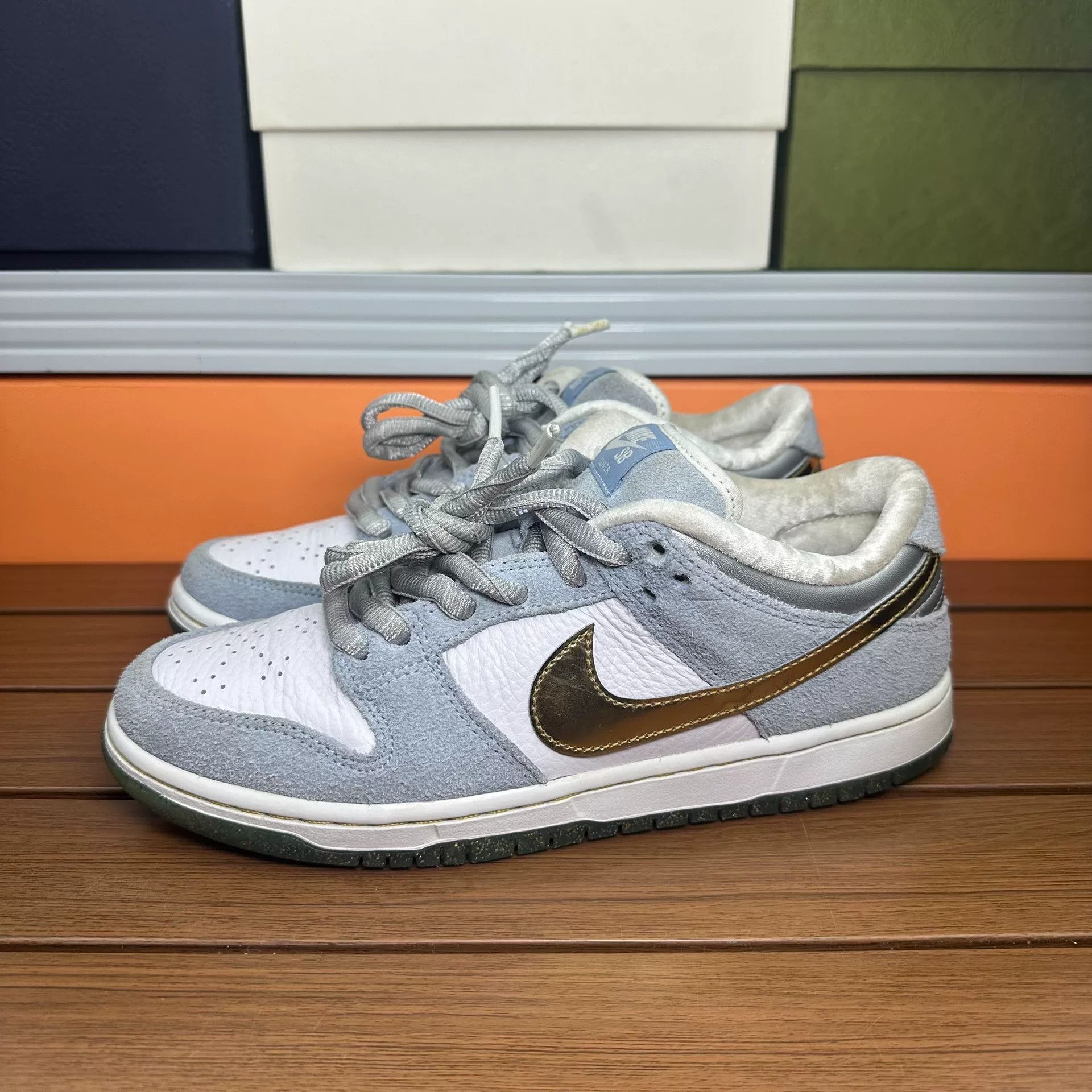 Nike Nike DUNK Collab Lowtop Sneakers 8 Men Size US 8 / EU 41 - 1 Thumbnail