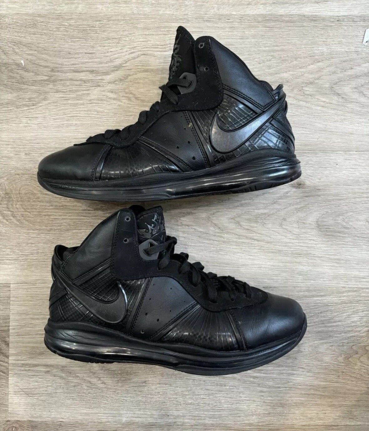 Nike Nike LeBron 8 Blackout Size US 11.5 / EU 44-45 - 1 Thumbnail