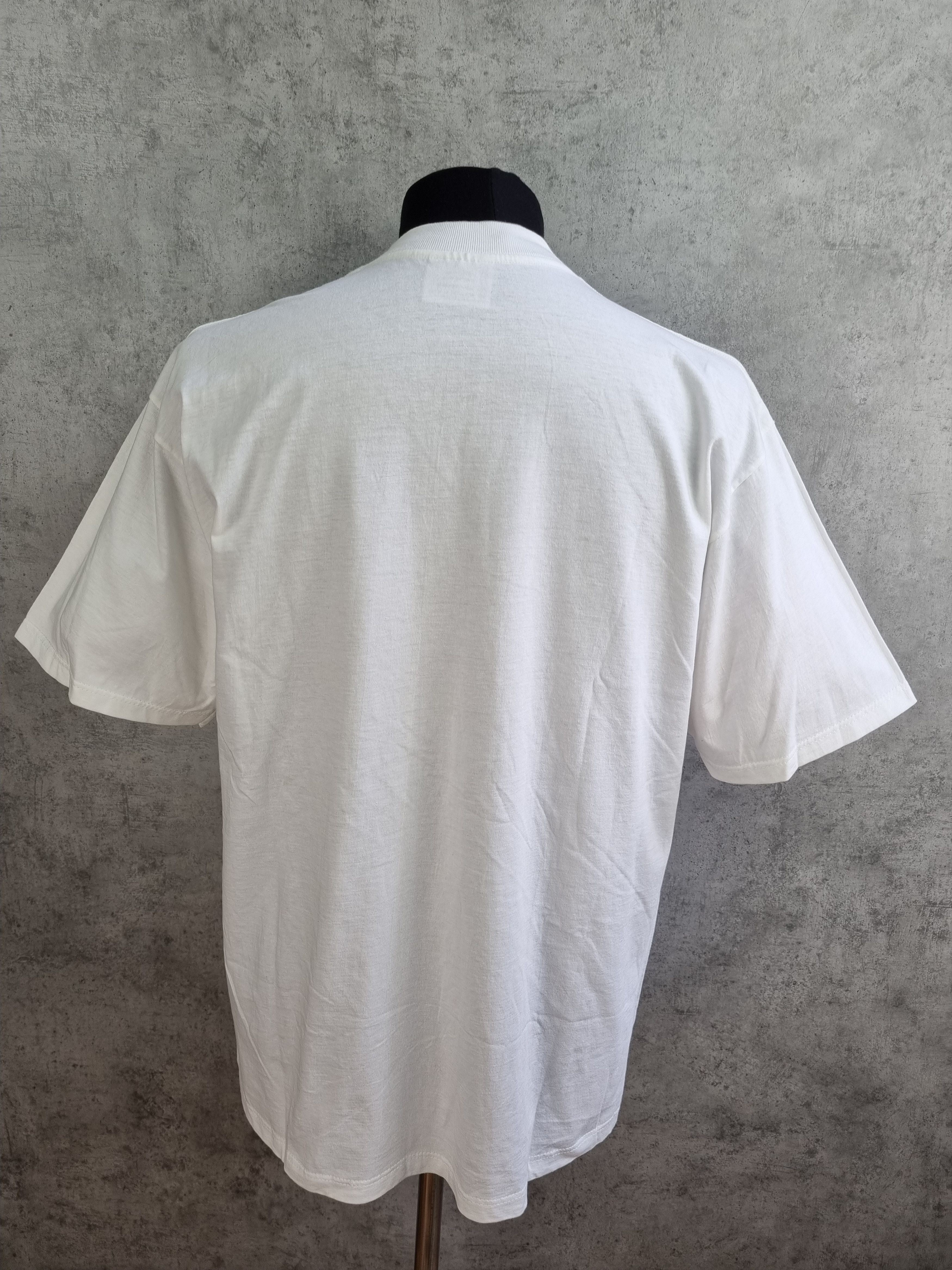 Vintage Vintage BMW Made in Scotland Tee Shirt Size US L / EU 52-54 / 3 - 8 Thumbnail