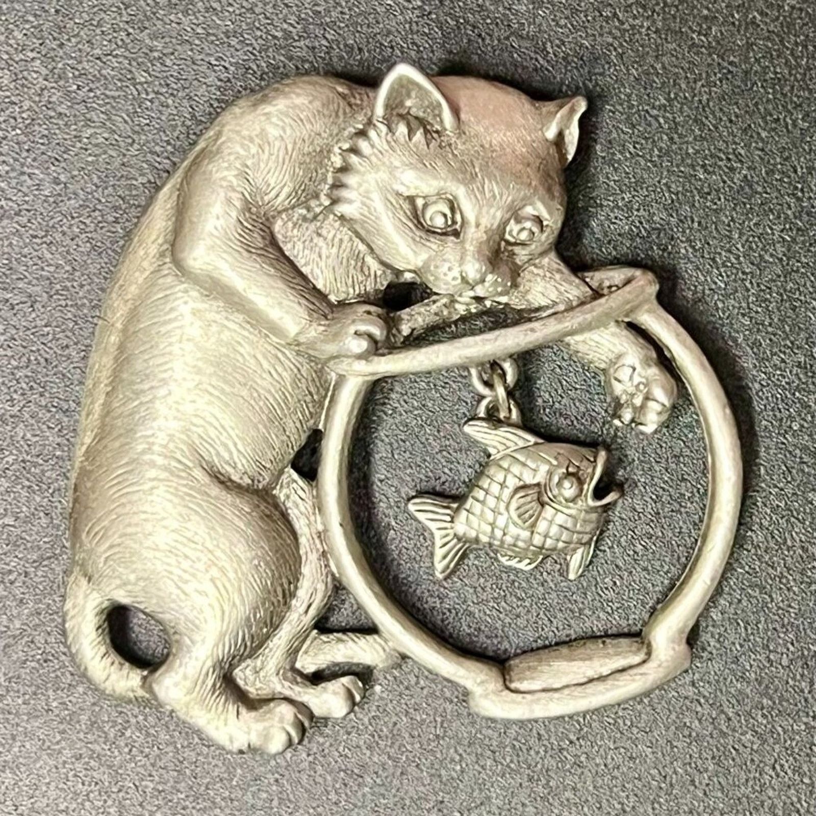 & Other Stories J.J. – Pewter Cat fishbowl, moving, 2x2” Size ONE SIZE - 1 Preview