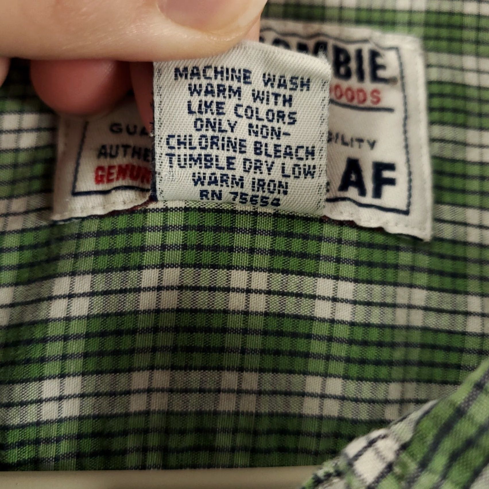 Abercrombie & Fitch VINTAGE Abercrombie & Fitch Button-Up Shirt Mens L Green Plaid (Y2K) Size US L / EU 52-54 / 3 - 7 Thumbnail
