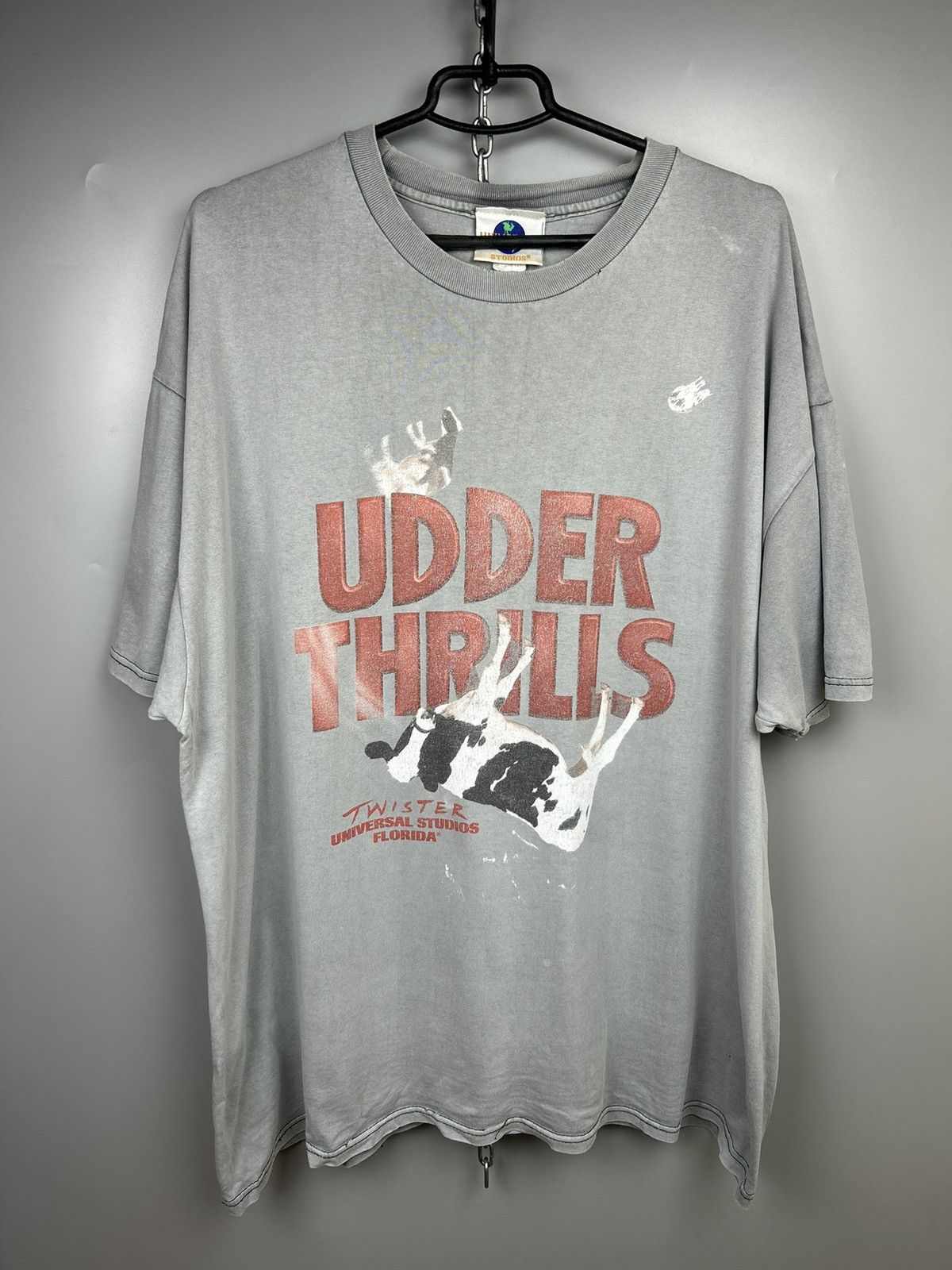 Universal Studios × Vintage Vintage 90s Twisted Movie Universal Studios Udder Thrills Size US XXL / EU 58 / 5 - 2 Thumbnail