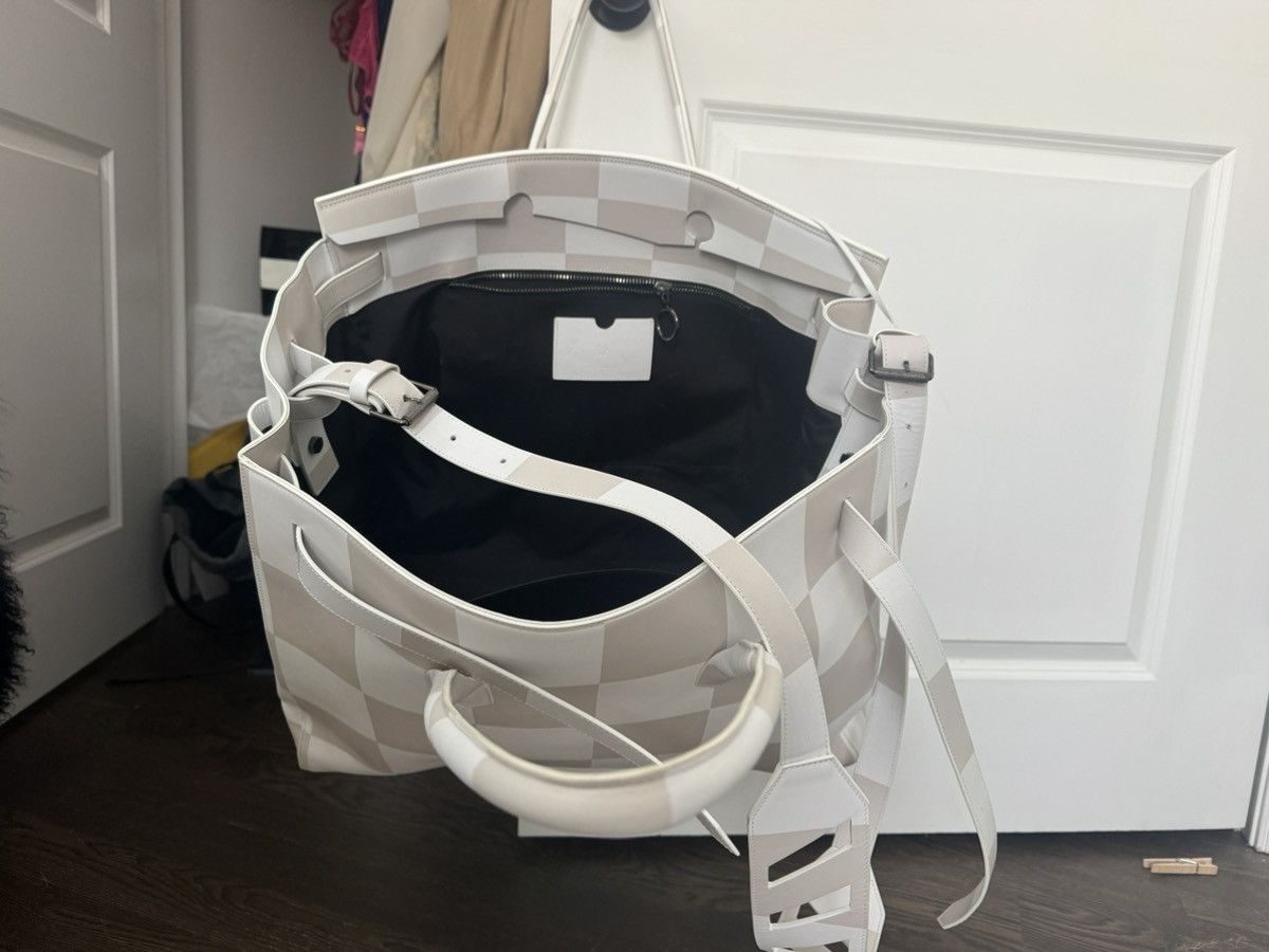Off-White Off-White FOS 04 Square XL Tote Brooklyn Museum Collab Size ONE SIZE - 5 Thumbnail