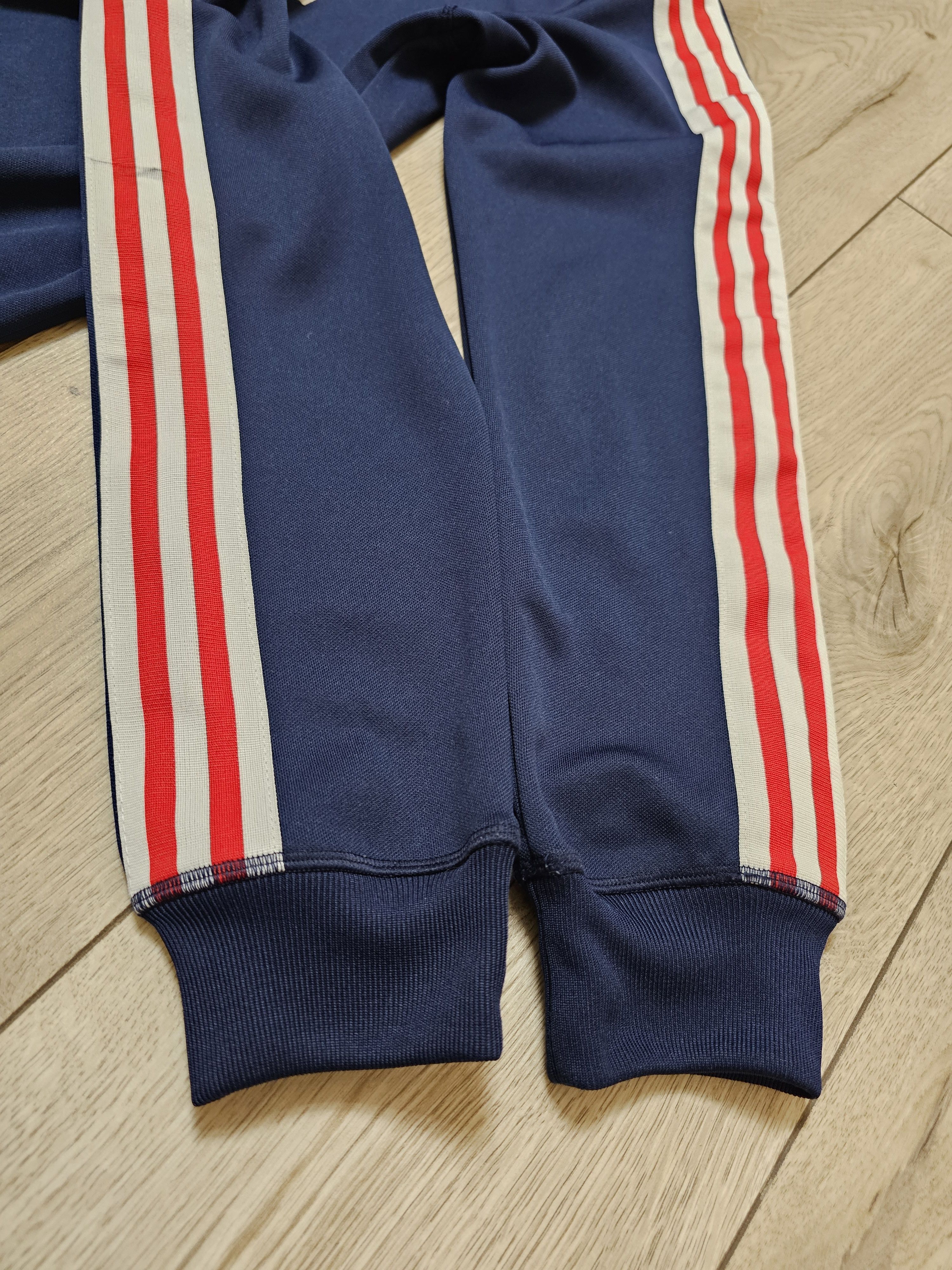 Adidas BAYERN MUNICH 2012 2013 FOOTBALL SWEATSHIRT SOCCER SWEAT TOP Size US S / EU 44-46 / 1 - 8 Thumbnail