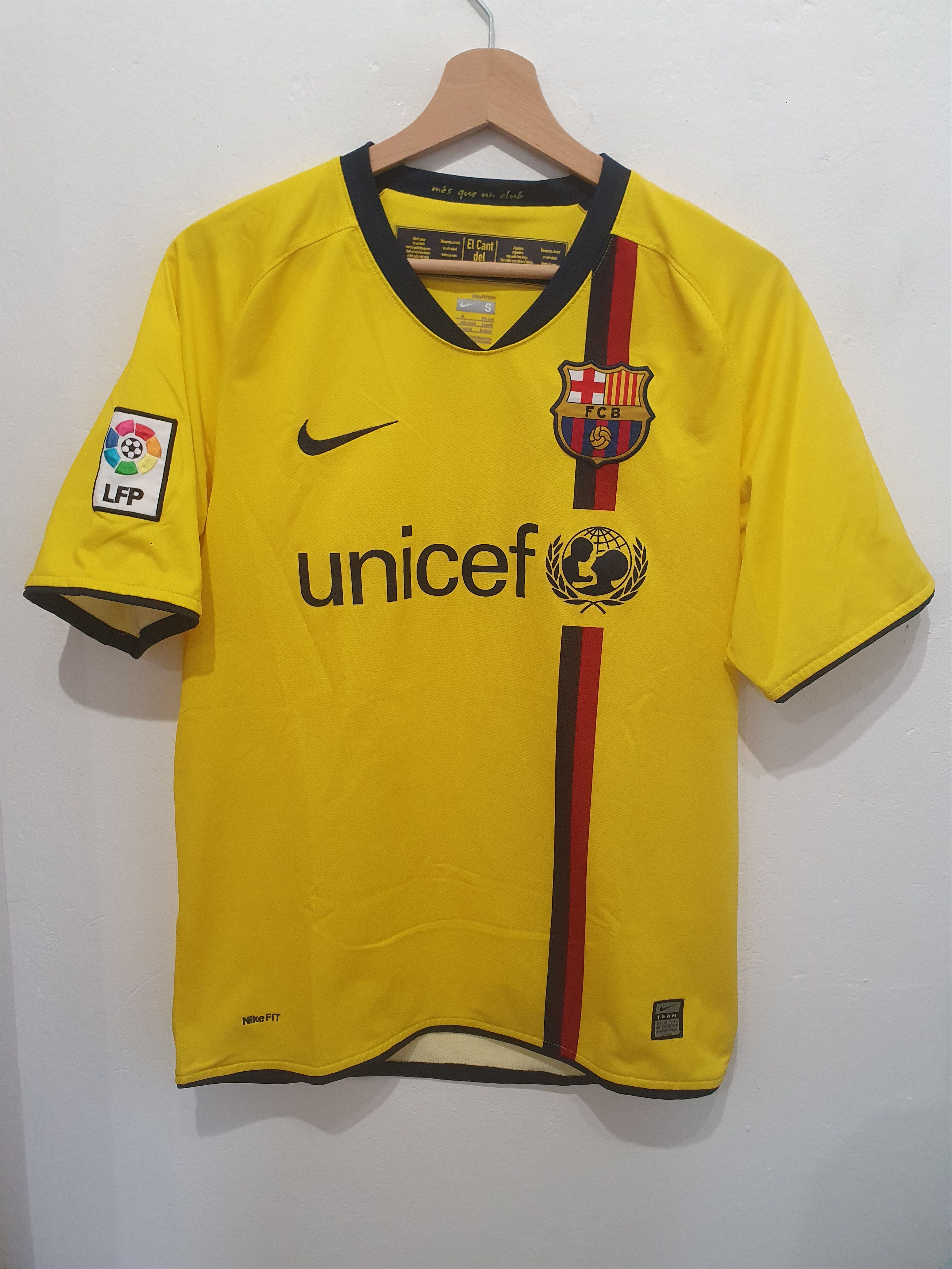 image of F C Barcelona x Jersey Nike Fc Barcelona 2008 2010 Size S Jersey Shirt in Yellow, Men's