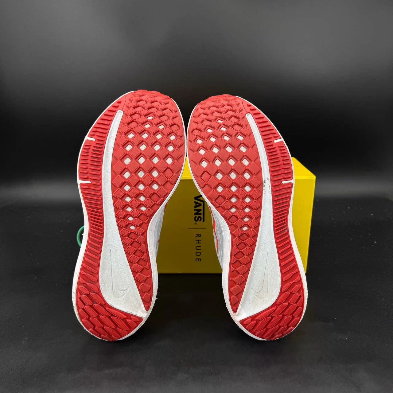 Other Nike Winflo 9 White Red Blue Size 40.5 Size US 41 - 7 Thumbnail