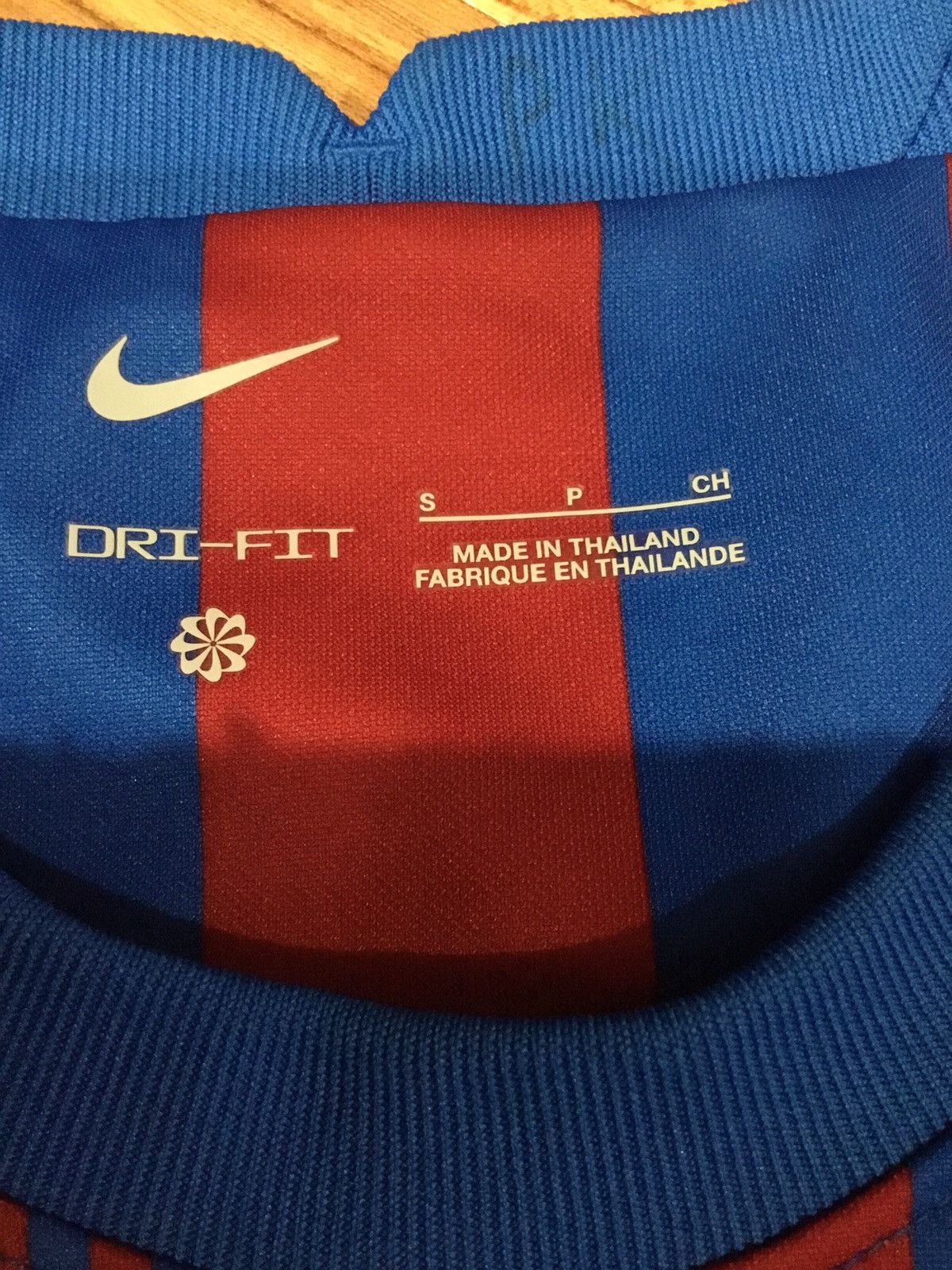 Nike FC Barcelona Nike 2021-2022 Home Shirt Size Small Size US S / EU 44-46 / 1 - 9 Thumbnail