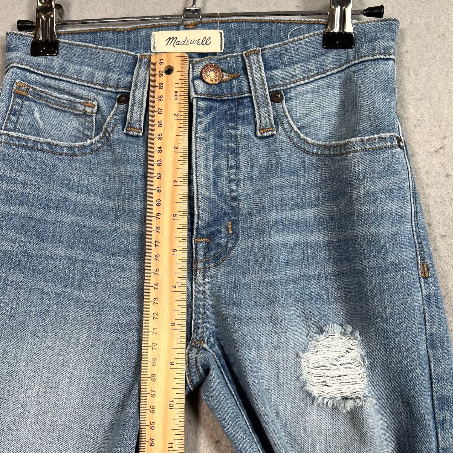 Madewell Madewell 9" High-Rise Skinny Jeans in Ontario Wash Distressed-Hem Edition 23 Women Jeans Size 40" / US 18 - 7 Thumbnail
