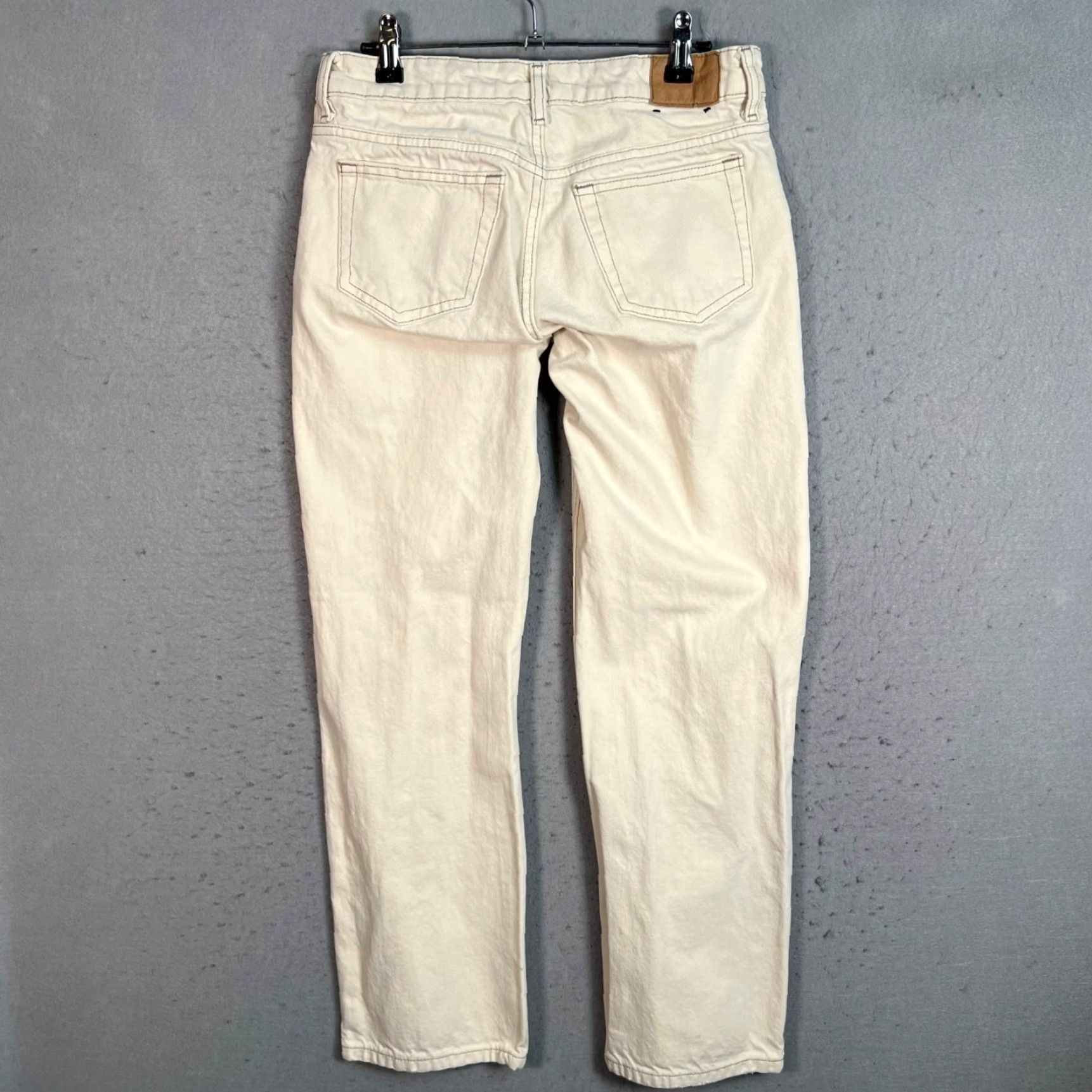 Weekday Weekday Jeans Shirt Womens 25 x 30 Beige Cotton Denim 5-Pocket Design Adult Womens 25 Straight Ivory Denim 90s? Size 27" / US 4 / IT 40 - 2 Thumbnail