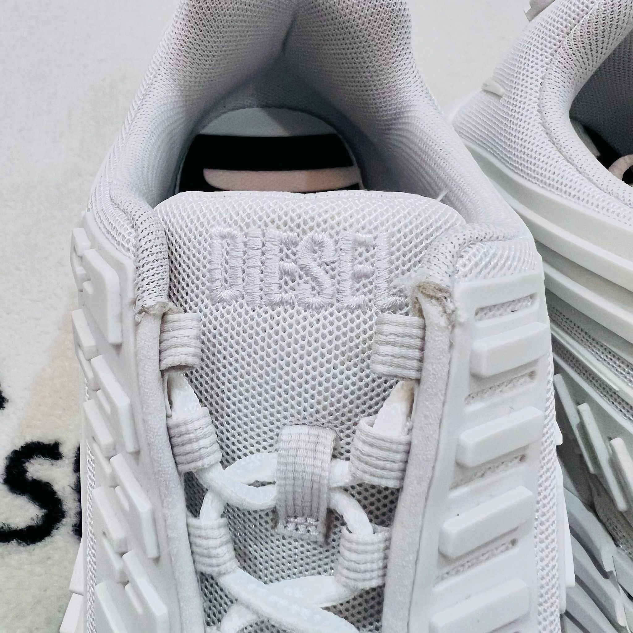 Diesel Diesel S Prototype Low-top White & Cream Sneakers Shoes Size US 6 / IT 36 - 6 Thumbnail