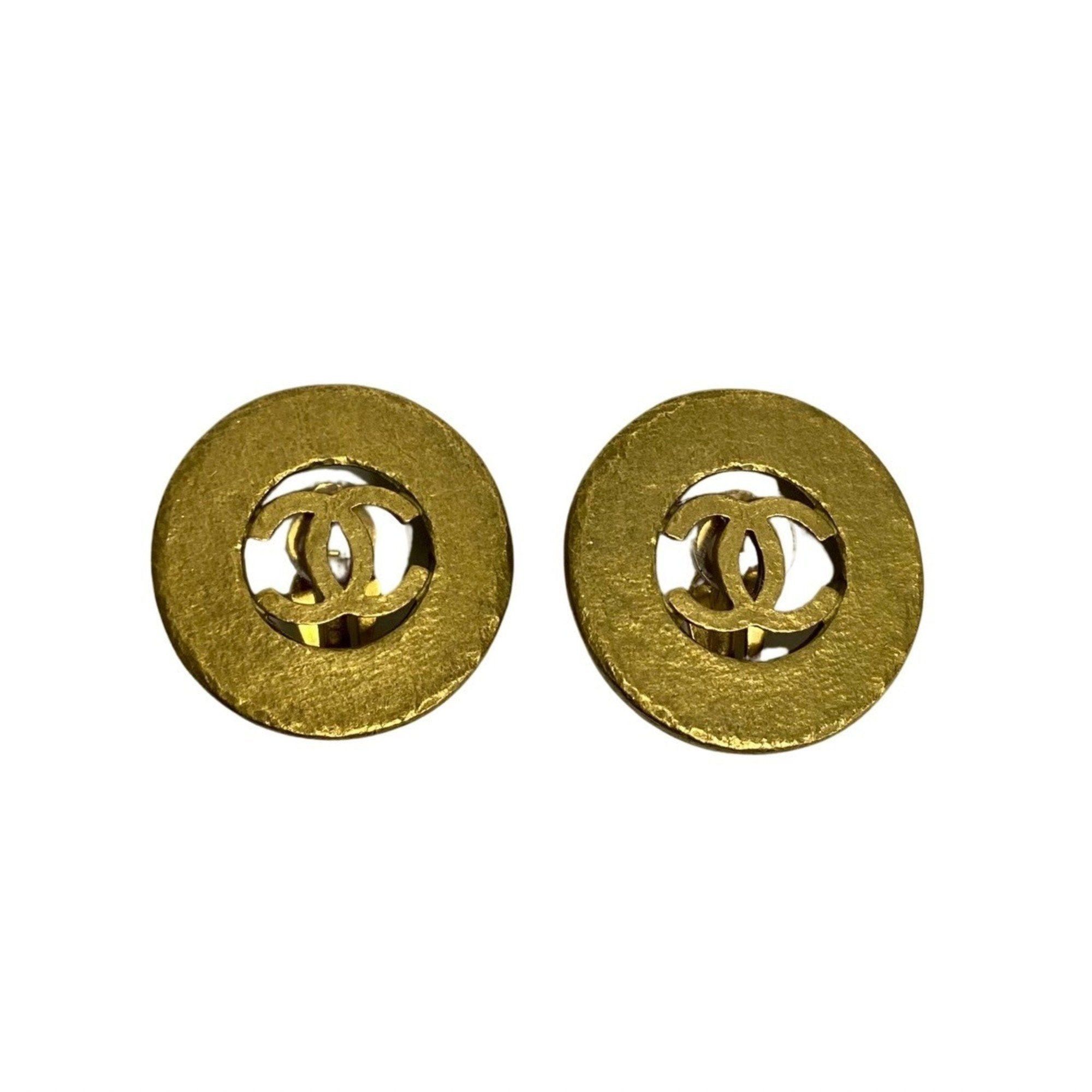 image of Chanel 94P Engraved Coco Mark Metal Earrings For Women 18507 in Gold
