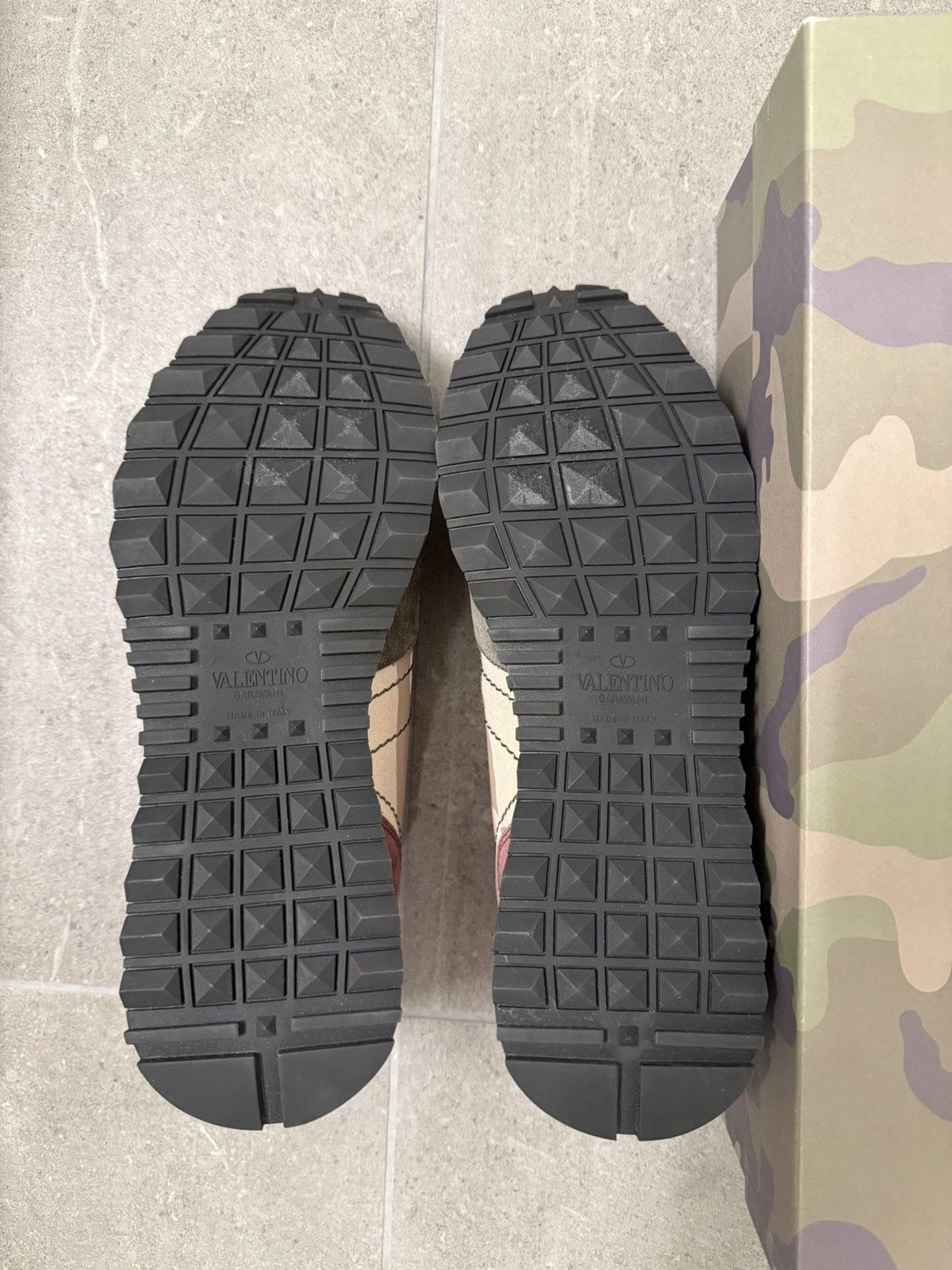 Valentino CAMOUFLAGE ROCKRUNNER SNEAKERS LEATHER & CANVAS Size US 11 / IT 41 - 11 Thumbnail