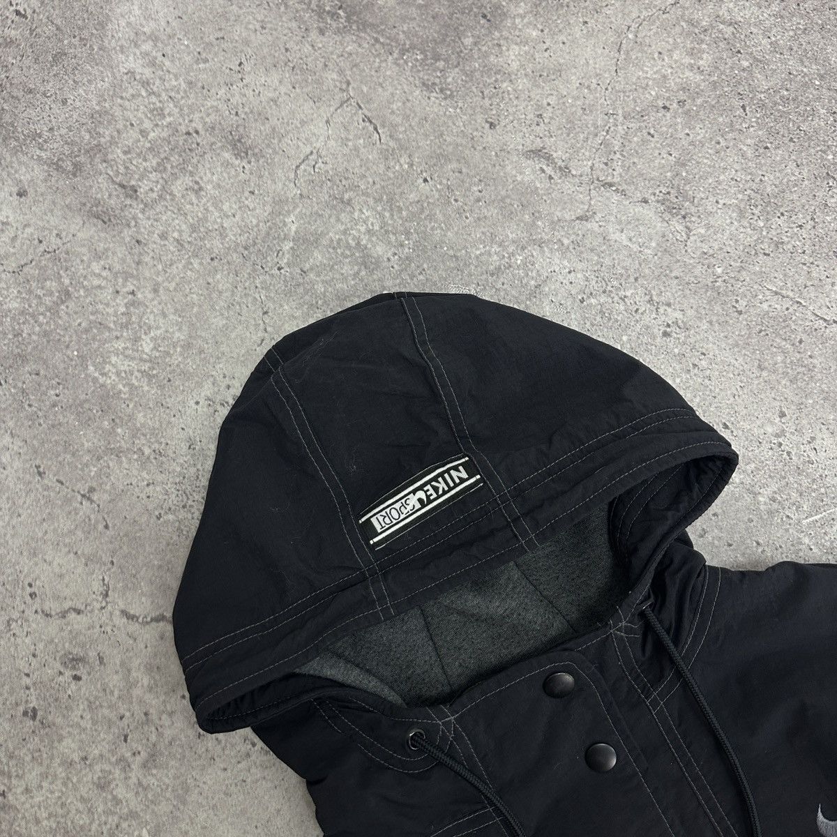 Nike Vintage 90s Nike Embroidered logo swoosh jacket y2k og hype Size US M / EU 48-50 / 2 - 6 Thumbnail