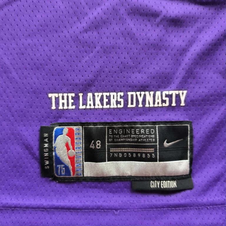 Nike Los Angeles Lakers LeBron James City Edition NBA jersey L Size US L / EU 52-54 / 3 - 3 Thumbnail