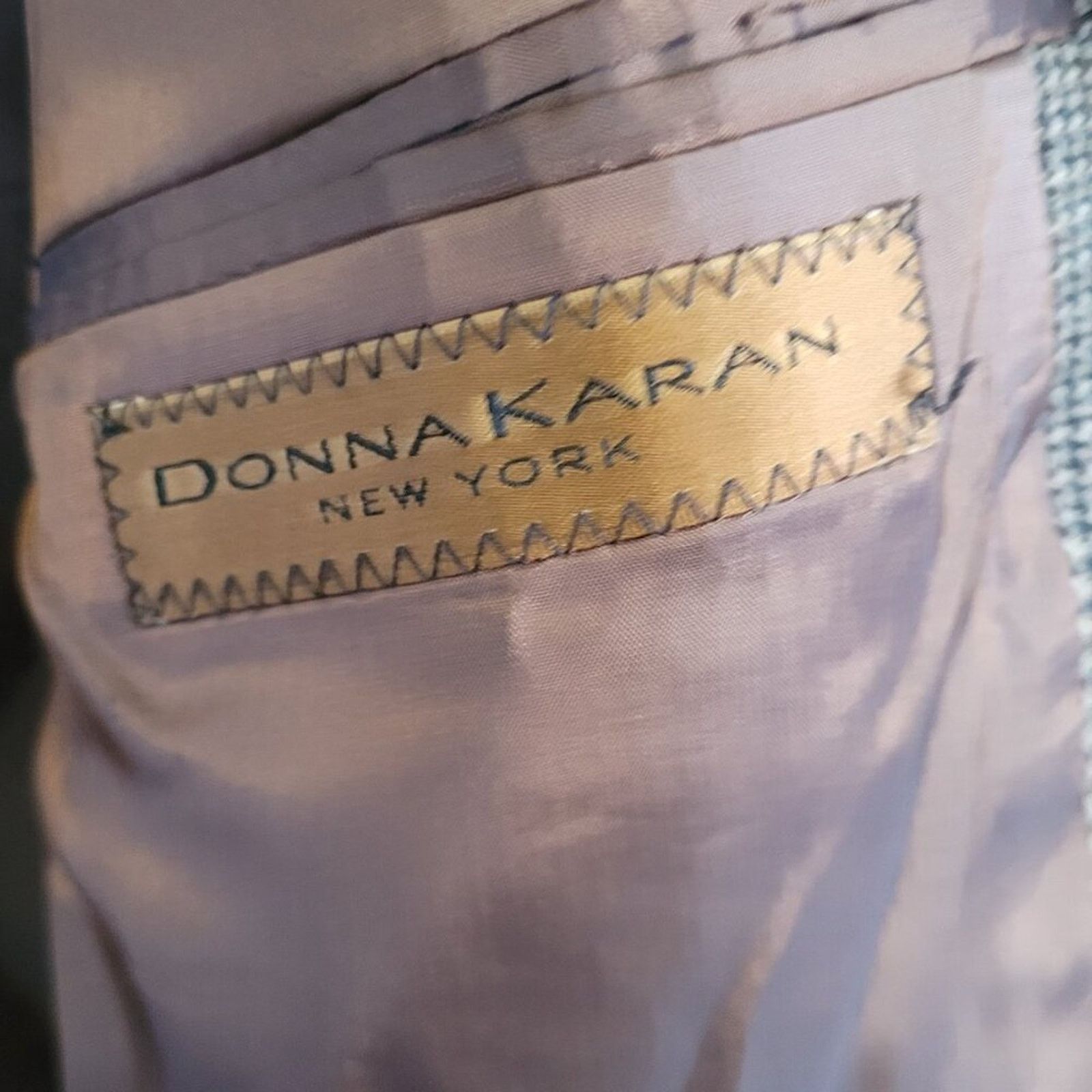 Donna Karan Vintage Donna Karan NY Men's Wool Blazer 44R Made in Italy Size US L / EU 52-54 / 3 - 3 Thumbnail