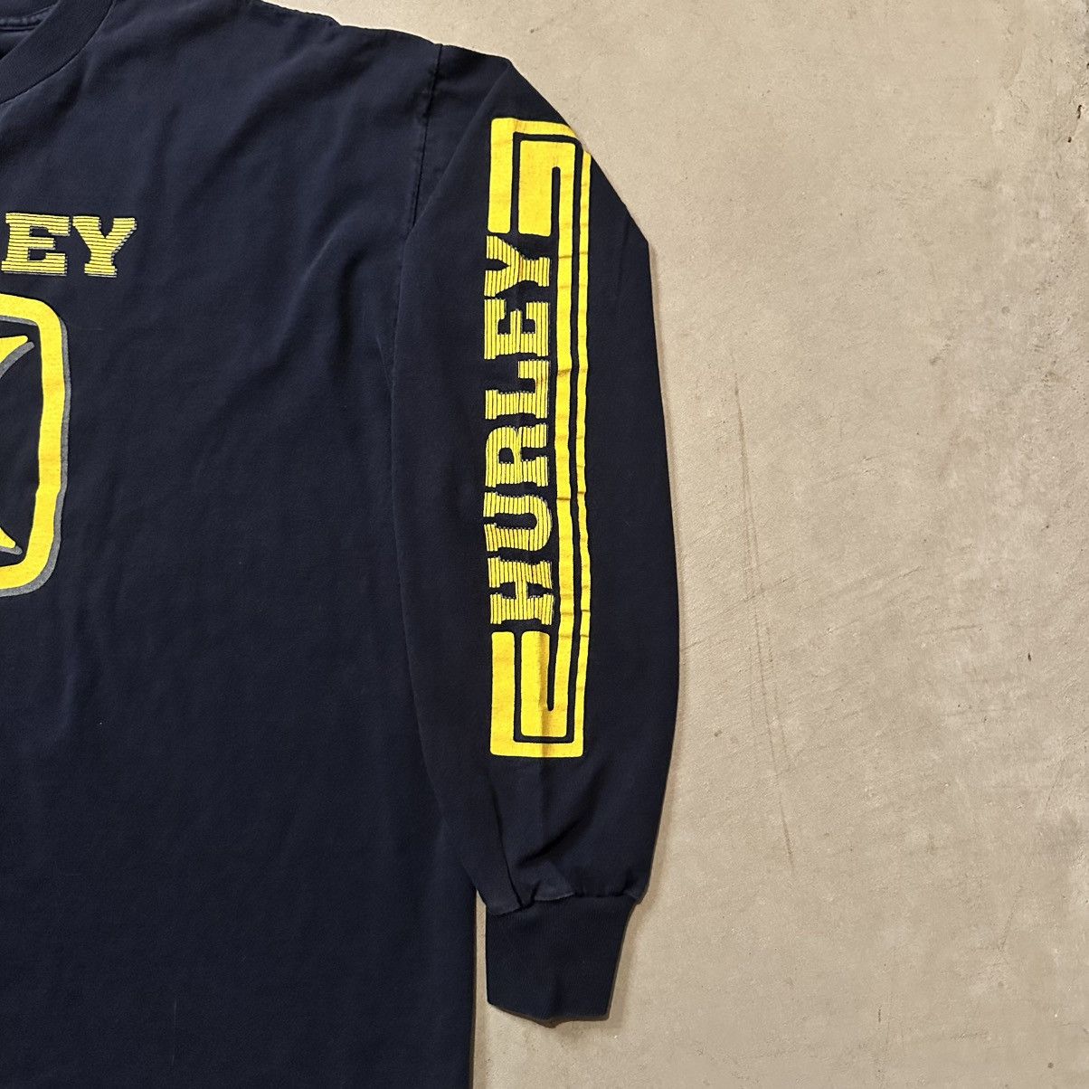 Hurley Vintage 1999 Navy Hurley 999 Surf Skater Long Sleeve Shirt Size US XL / EU 56 / 4 - 5 Thumbnail