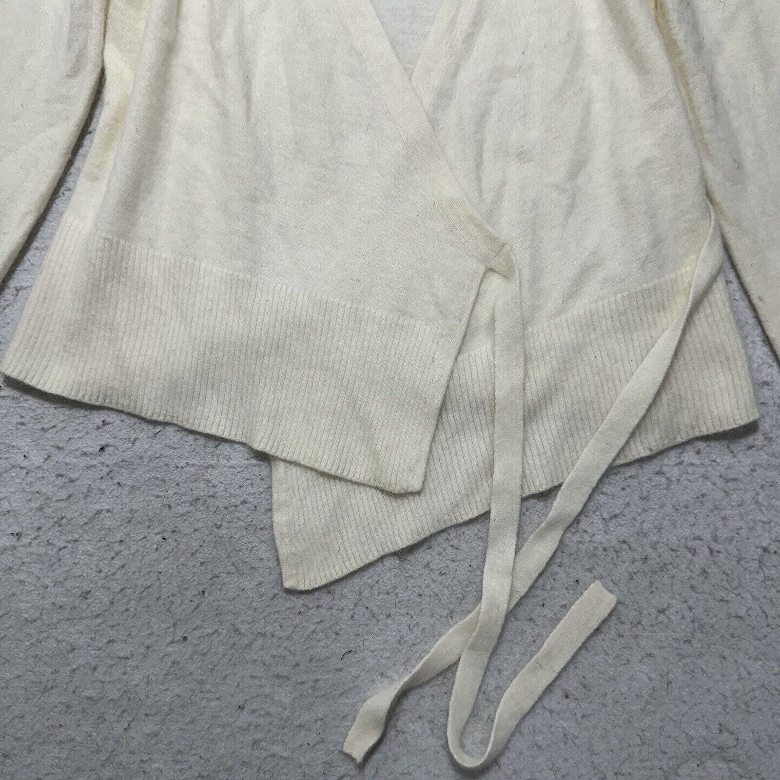 H&M H&M 10 Angora + Lambs Wool Blend Tie Front Cardigan Sweater Size L / US 10 / IT 46 - 6 Thumbnail