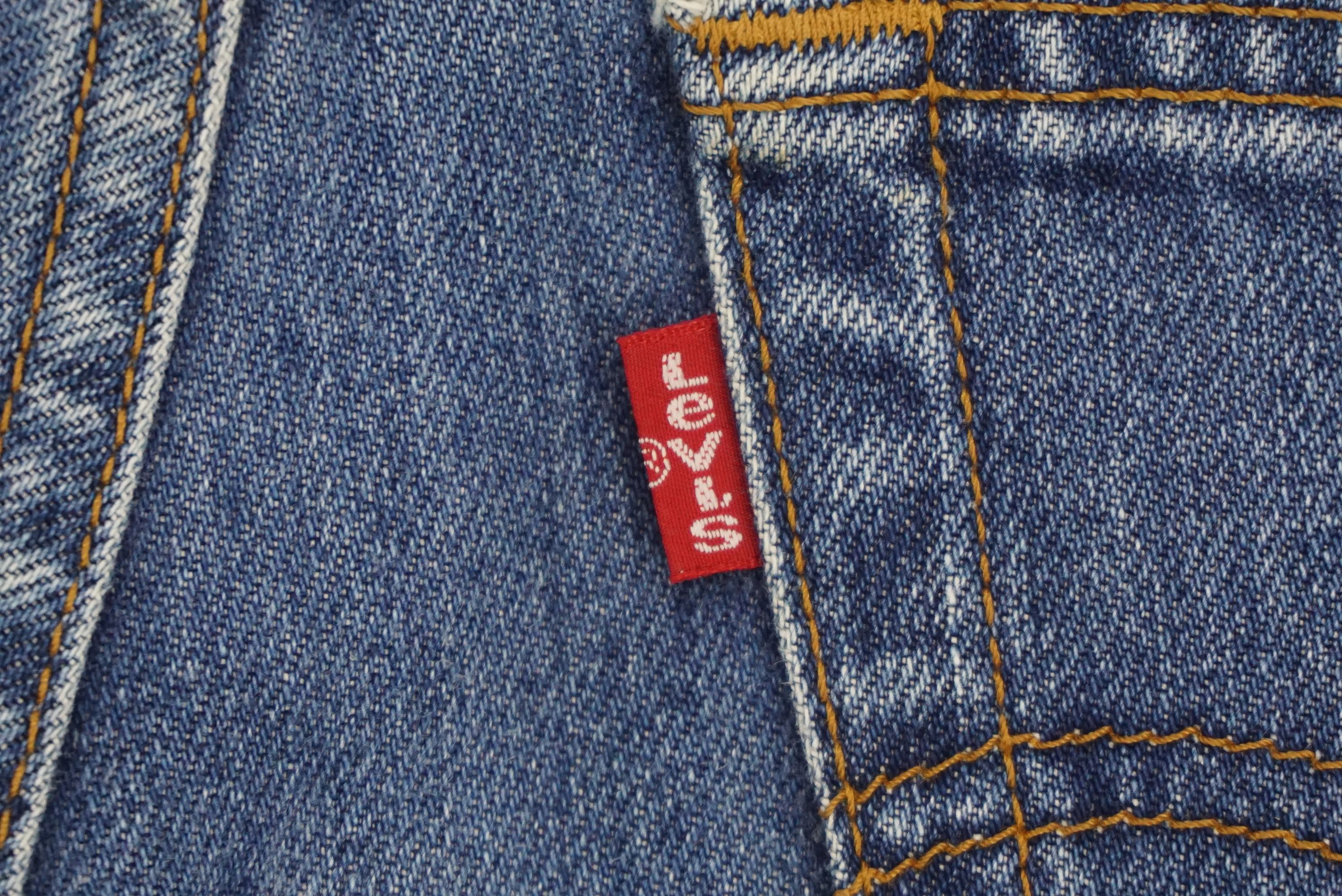 Levi's Vintage Levi's 517-02 Jeans W24xL29.5 High-Waisted Bootcut Size 24" / US 00 / IT 34 - 13 Thumbnail