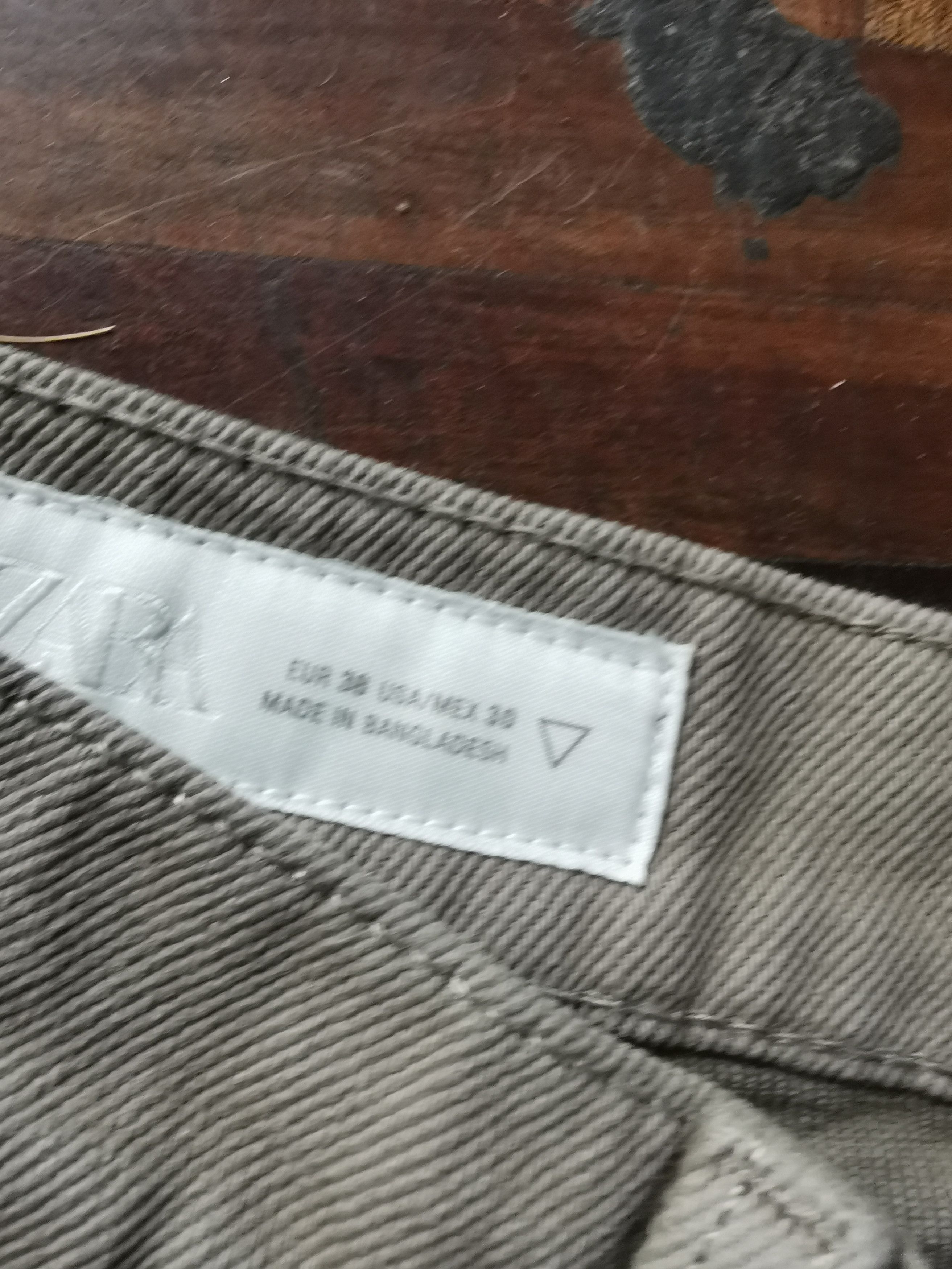 Zara Zara Cargo relaxed fit trousers fadded effect Multipocket, Size US 30 / EU 46 - 10 Thumbnail
