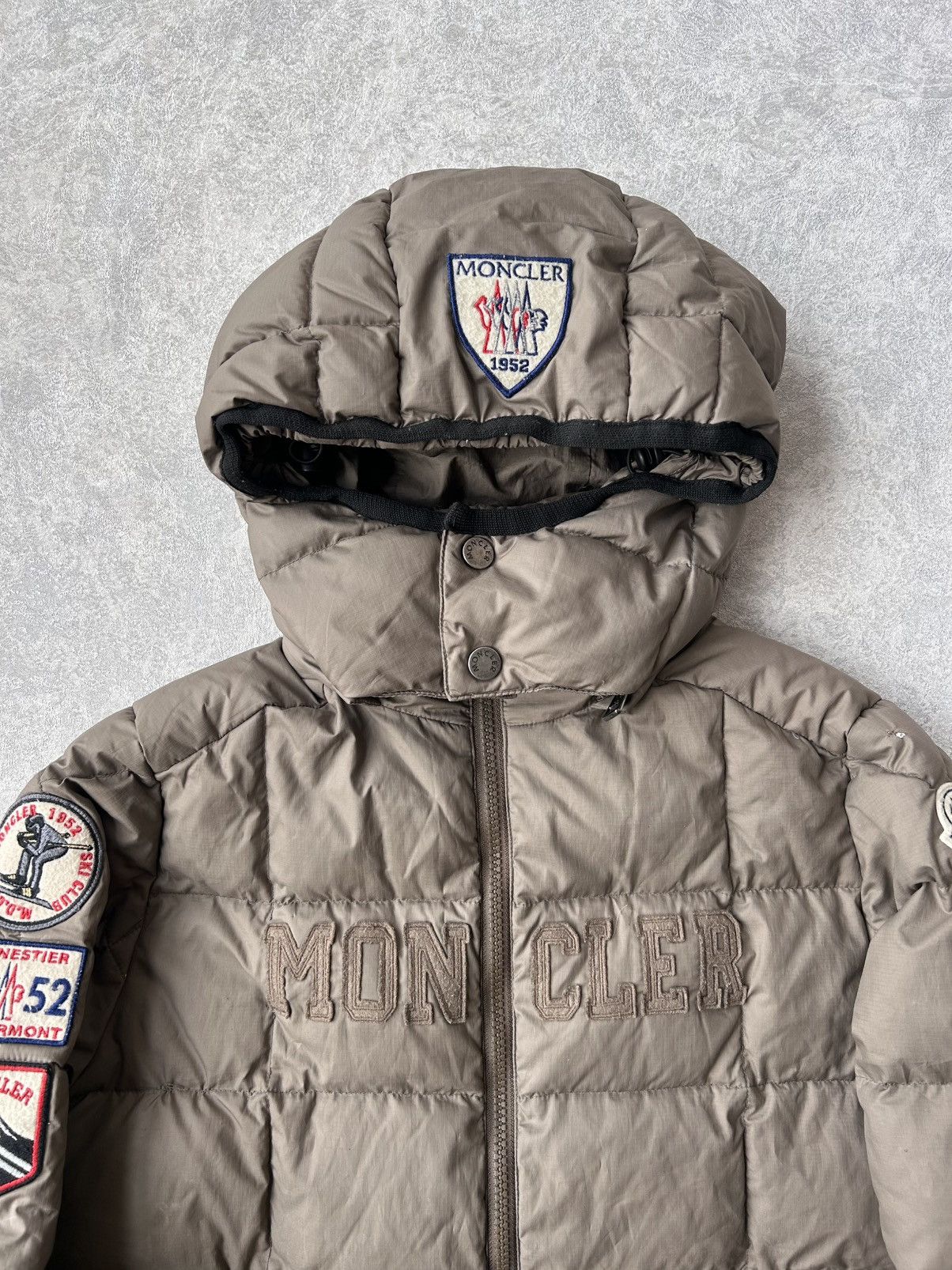 Moncler Moncler Kids Down Puffer Jacket Embroidered Patches Size US XXS / EU 40 - 2 Thumbnail