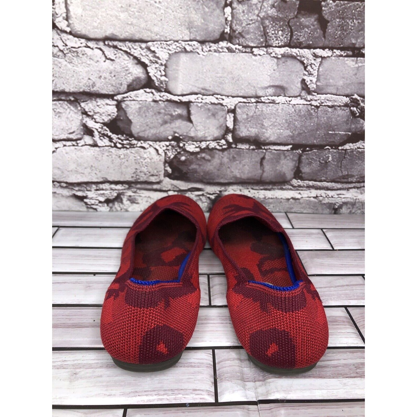 Other Rothy’s Red Camo Fabric Knit Round Toe Slip On Flats Shoes W Size US 4.5 / IT 34.5 - 5 Thumbnail