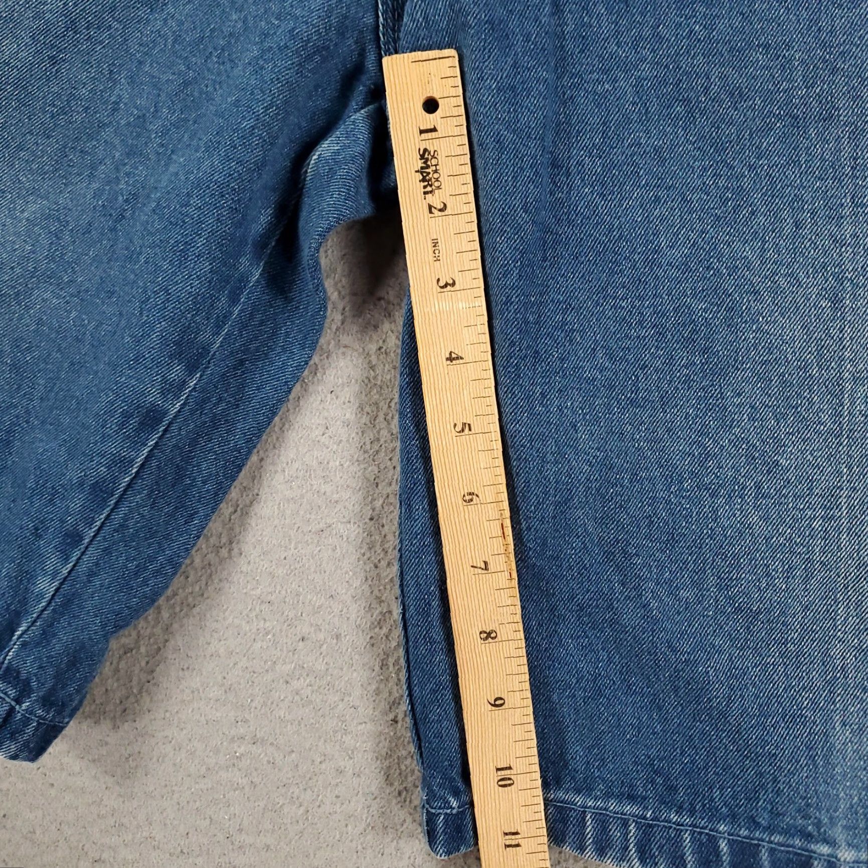 Express VINTAGE BROOKLYN XPRESS Jorts Denim Shorts 42 Mens Distressed 5-Pocket Bermuda Blue Socks? Size US 42 / EU 58 - 2 Thumbnail