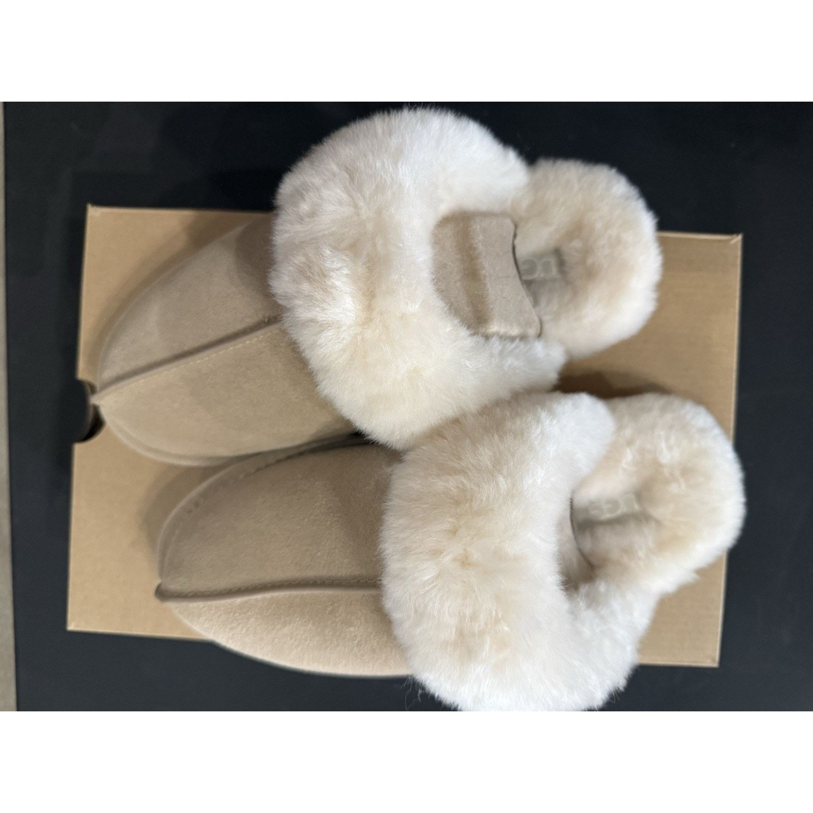 Ugg UGG WOMENS SCUFFETTE II SLIPPER SIZE US 7 SUEDE/WOOL ~ SAND Size US 5 / IT 35 - 4 Thumbnail
