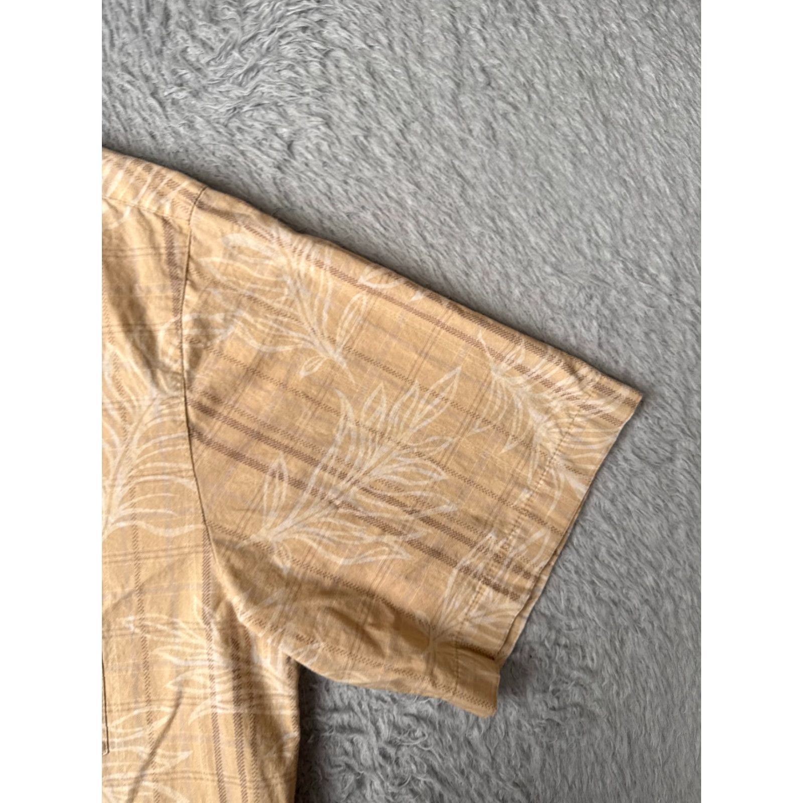 Vintage Batik Bay Shirt Mens Medium Beige Plaid Floral 100% Cotton Button Up Shirt Size US M / EU 48-50 / 2 - 2 Thumbnail