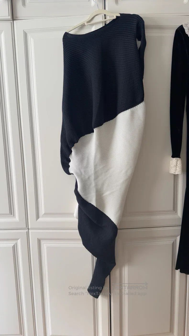 Issey Miyake Issey Miyake Black White Color Block Knit Top Size S / US 4 / IT 40 - 2 Thumbnail