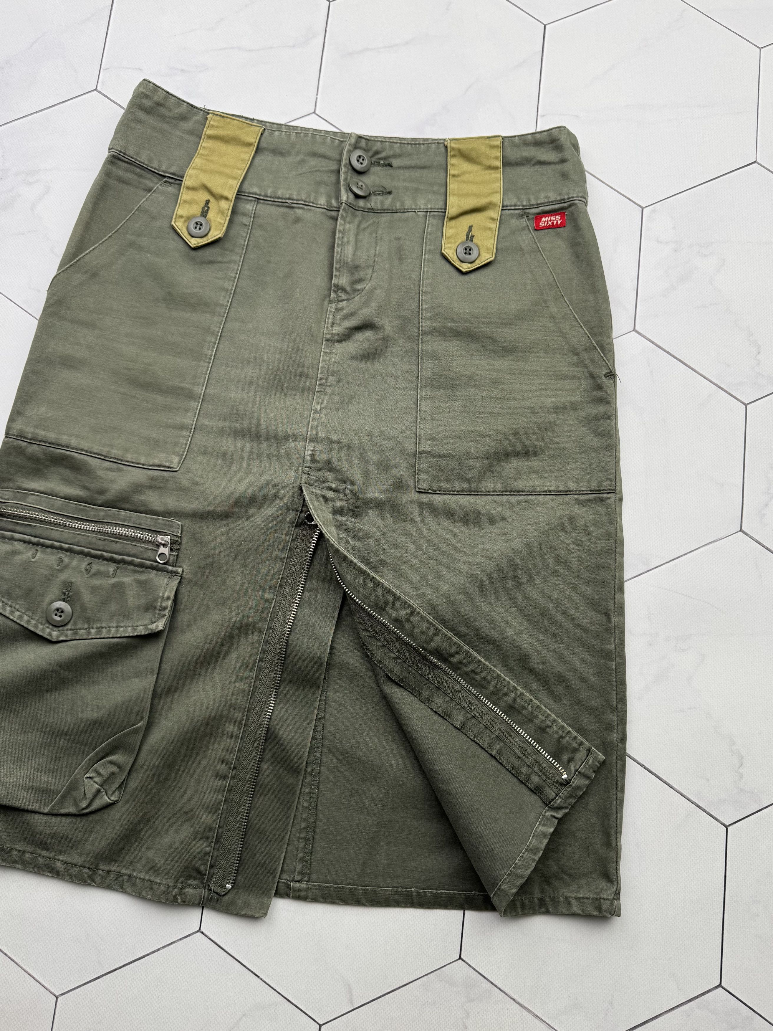 Miss Sixty Miss Sixty Vintage Cargo Skirt (B202) Size 28" / US 6 / IT 42 - 3 Thumbnail