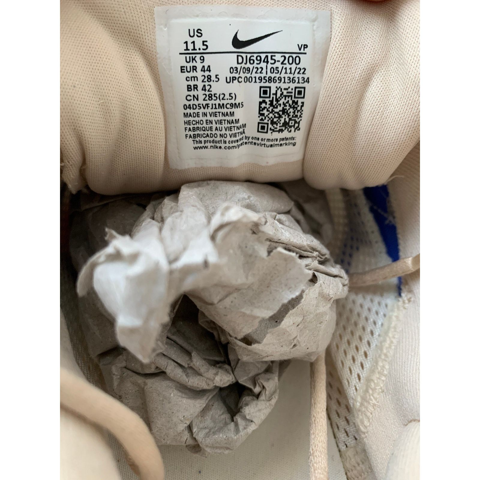 Nike Nike Spark Pearl White Total Orange Women's 11.5 BRAND NEW Size US 11.5 / IT 41.5 - 7 Thumbnail