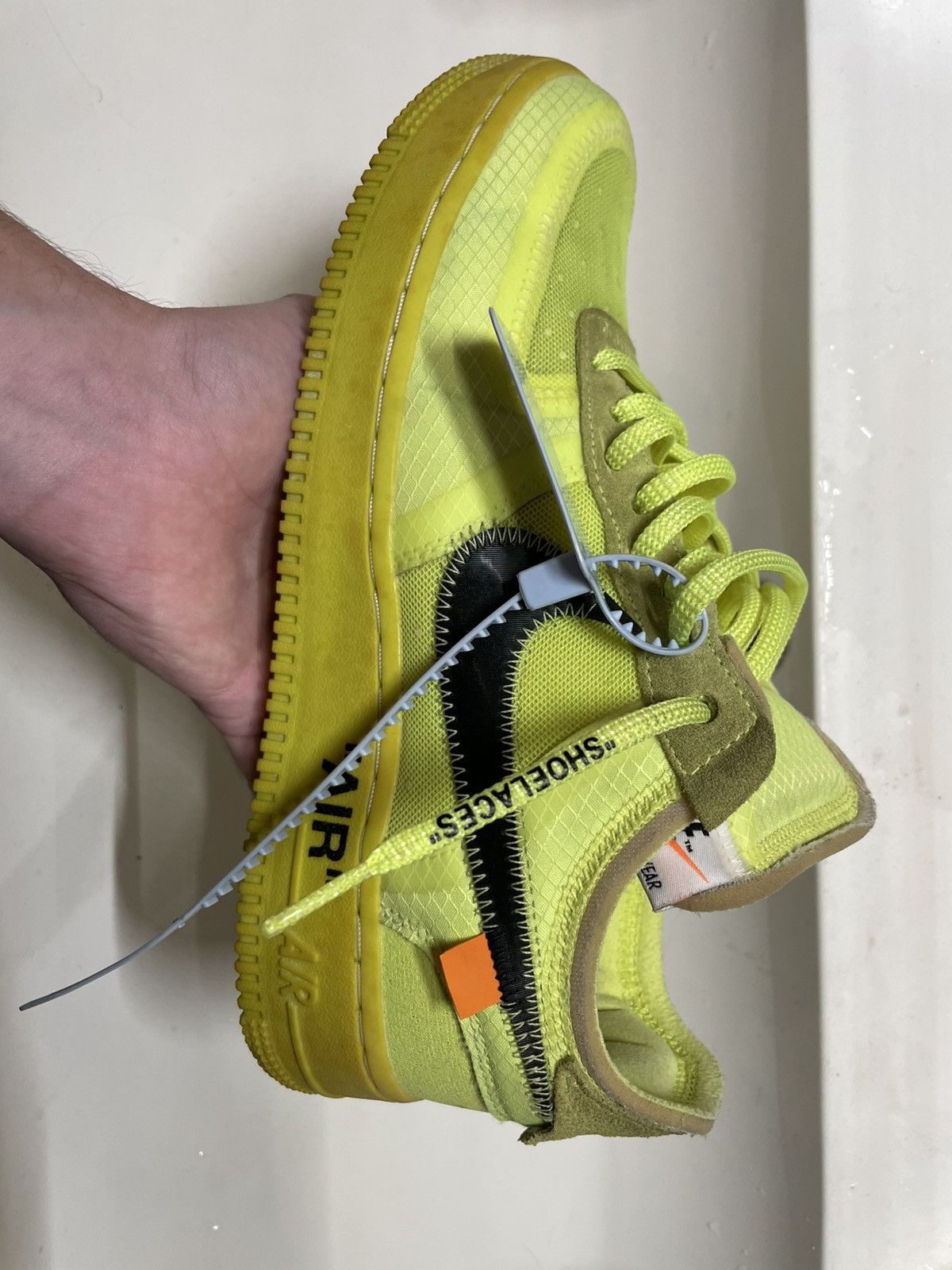 Nike × Off-White Nike Air Force 1 Low Off-White Volt Size US 7.5 / EU 40-41 - 2 Thumbnail