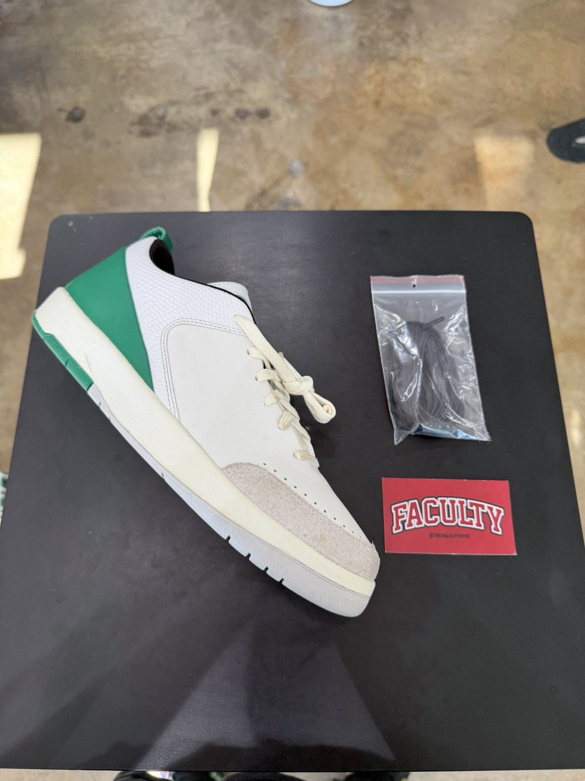 Jordan Brand Air Jordan 2 Low Nina Chanel Size 10.5W/8.5M Size US 8.5 / EU 41-42 - 11 Thumbnail