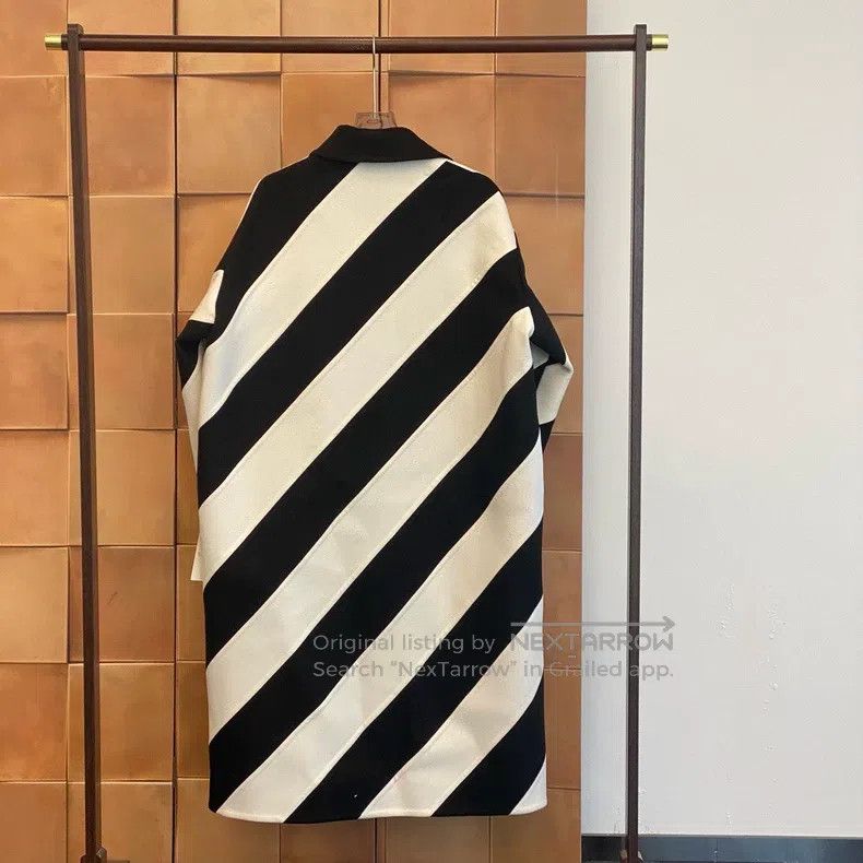 Valentino Valentino Black and white twill striped woolen coat Size M / US 6-8 / IT 42-44 - 2 Thumbnail