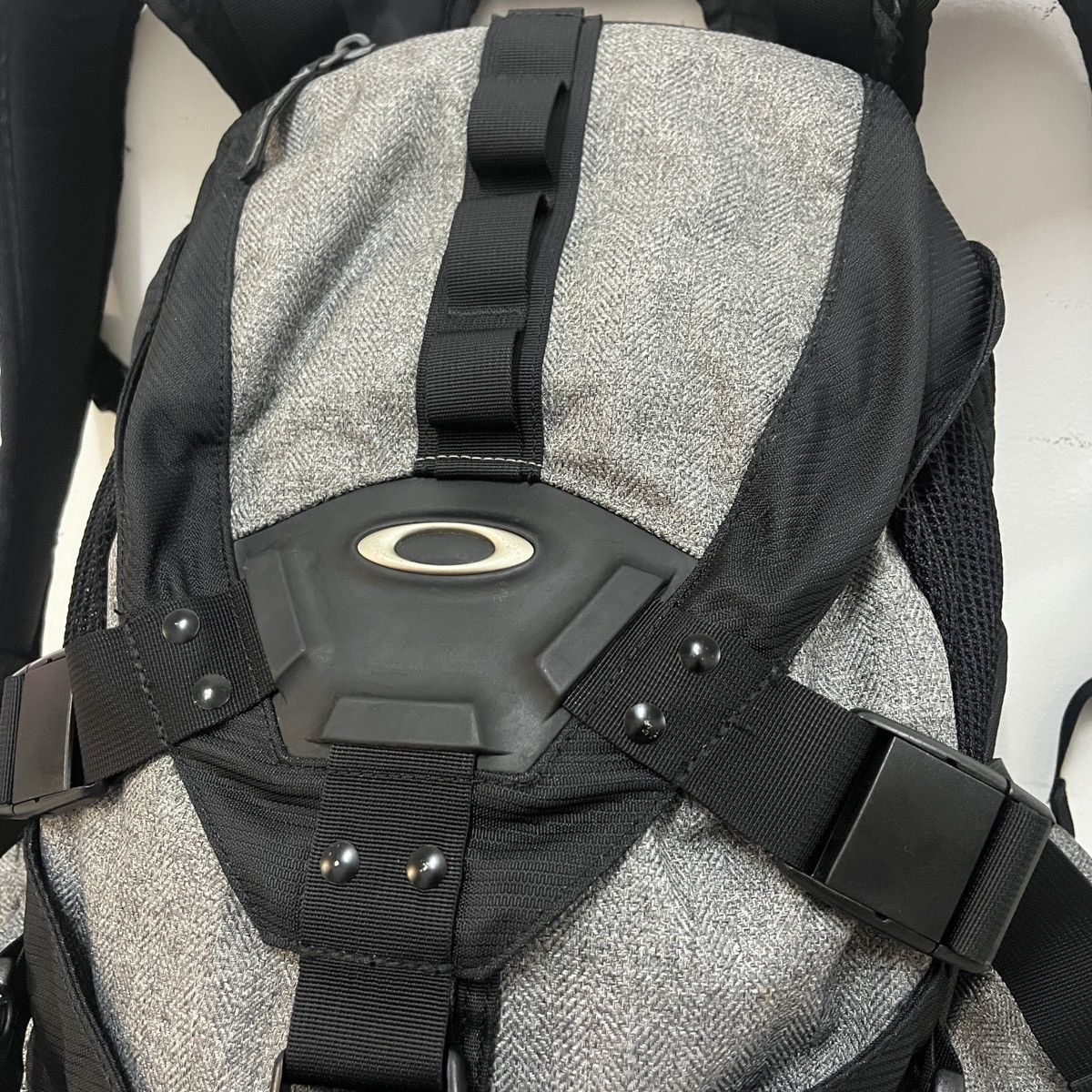 Oakley × Vintage Vintage Oakley Icon 3.0 Tactical Backpack Size ONE SIZE - 3 Thumbnail