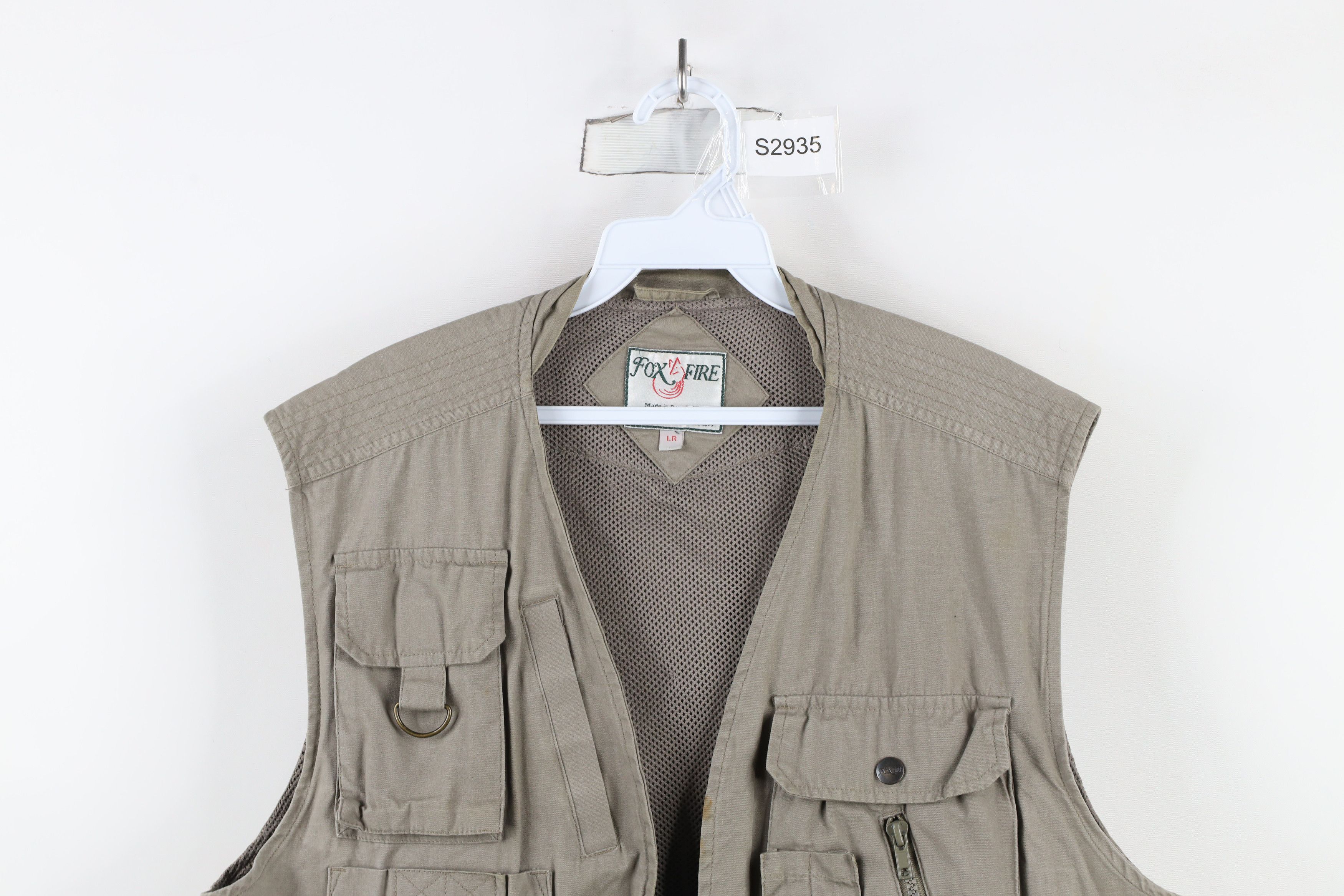 Vintage Vintage 90s Streetwear Hunting Fish Vest Jacket Beige Size US L / EU 52-54 / 3 - 2 Thumbnail