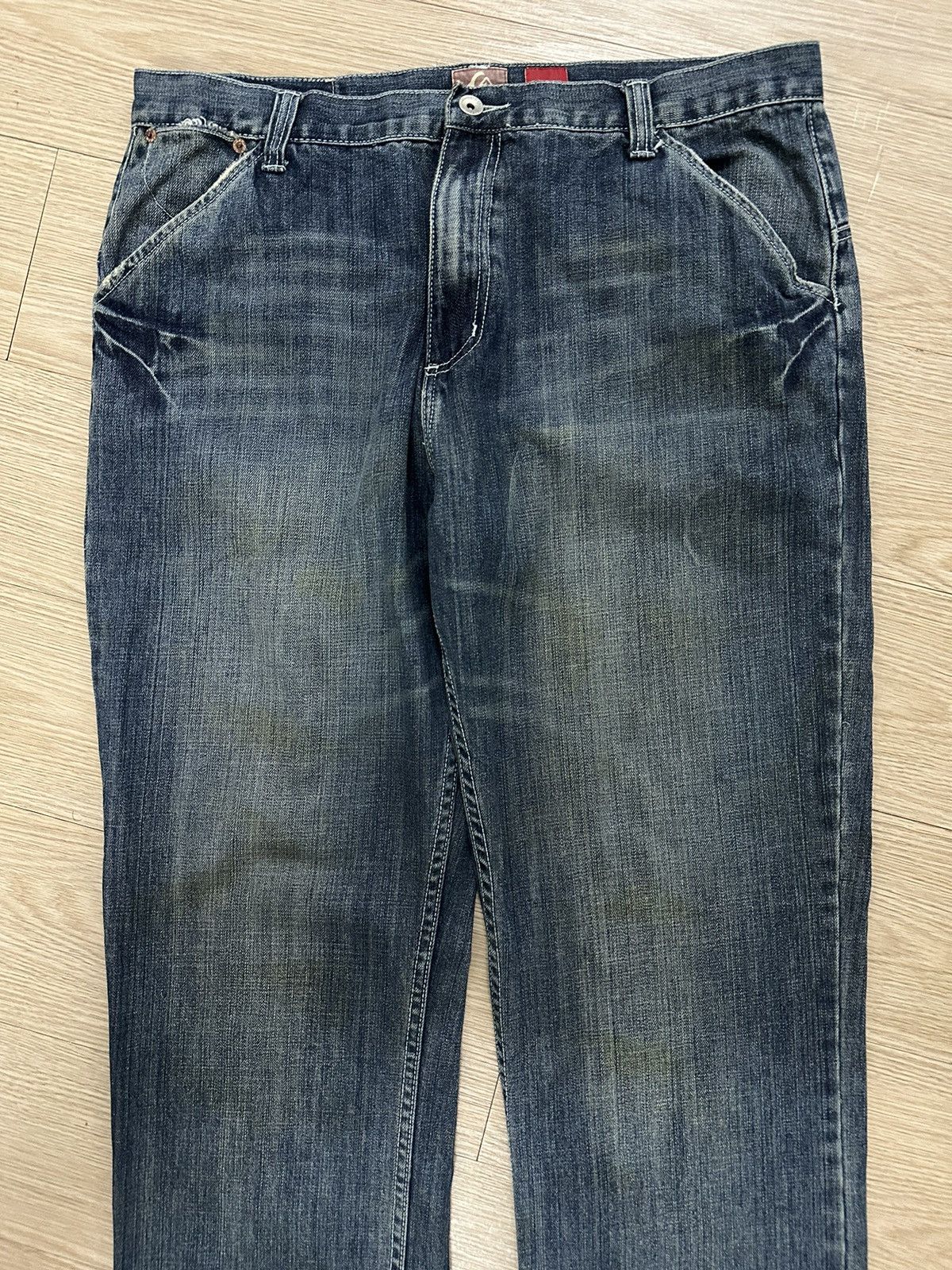 Beauty Beast × Quiksilver × Vintage Vintage Y2K Rare Beautiful Quiksilver Distressed Denim Pants Size US 36 / EU 52 - 3 Thumbnail