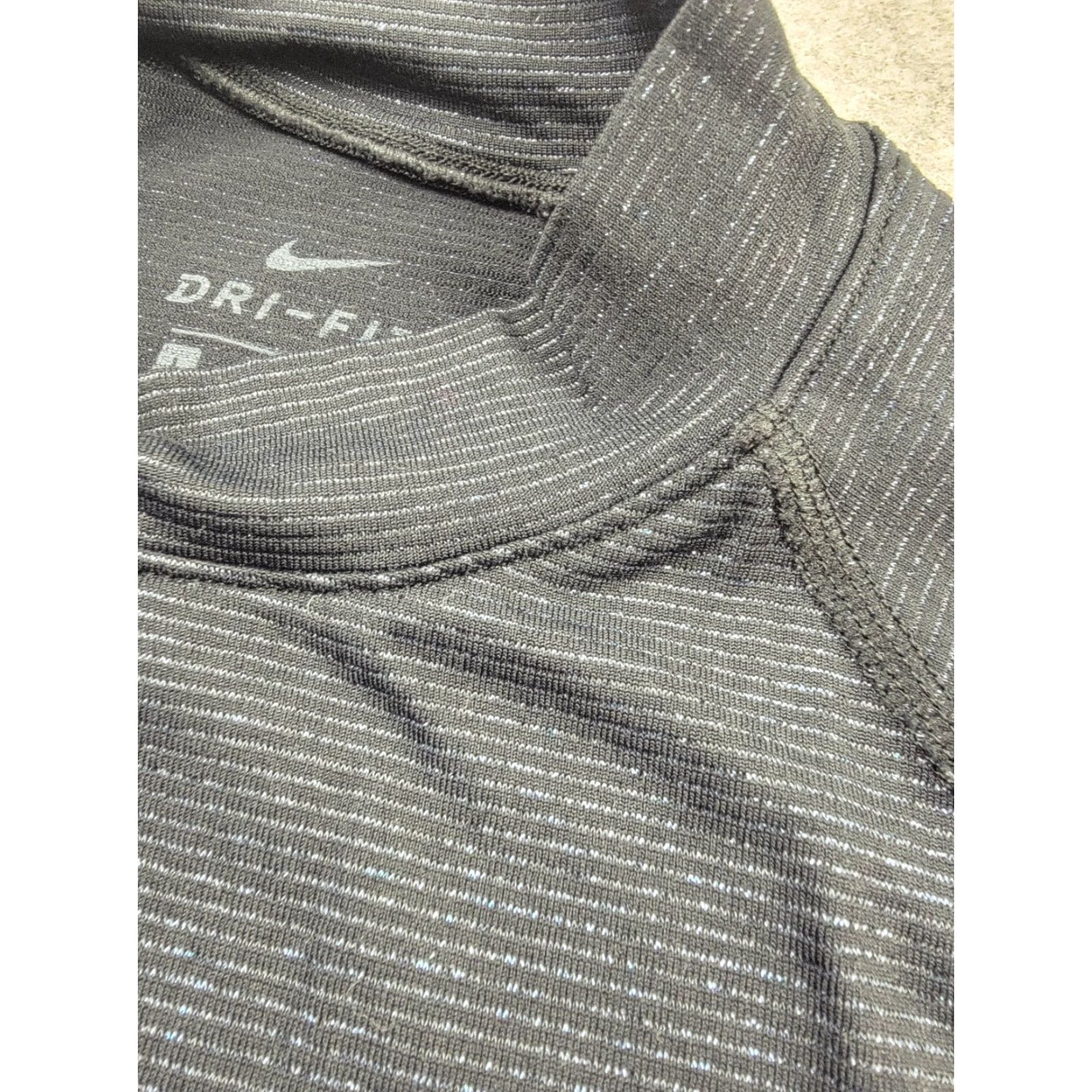Nike Nike Dri-Fit Shirt Womens Large Blue Black Glitter Long Sleeve Pullover Lined Size L / US 10 / IT 46 - 4 Thumbnail