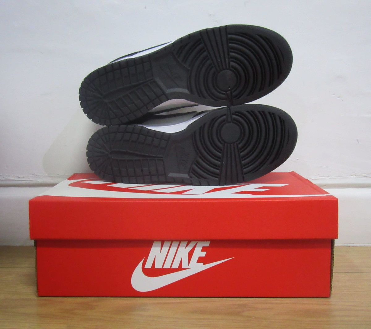 Nike Nike Dunk Low Mini Swoosh size EU 40.5-US 7.5 Size US 7.5 / EU 40-41 - 7 Thumbnail