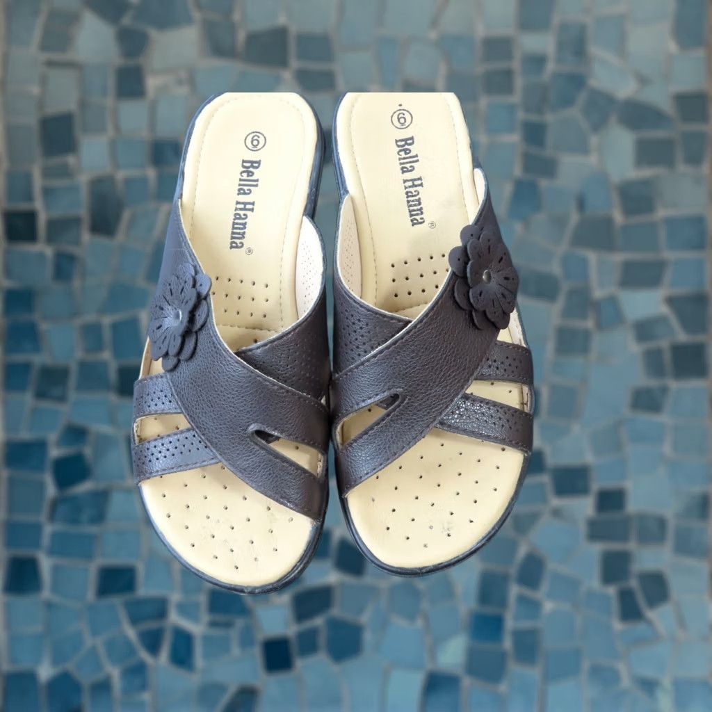 Vintage Bella Hanna Brown Slide-On Wedge Sandals Women's US 6 Casual Shoes Women Brown Wedge Sandal 6 Size US 6 / IT 36 - 1 Thumbnail