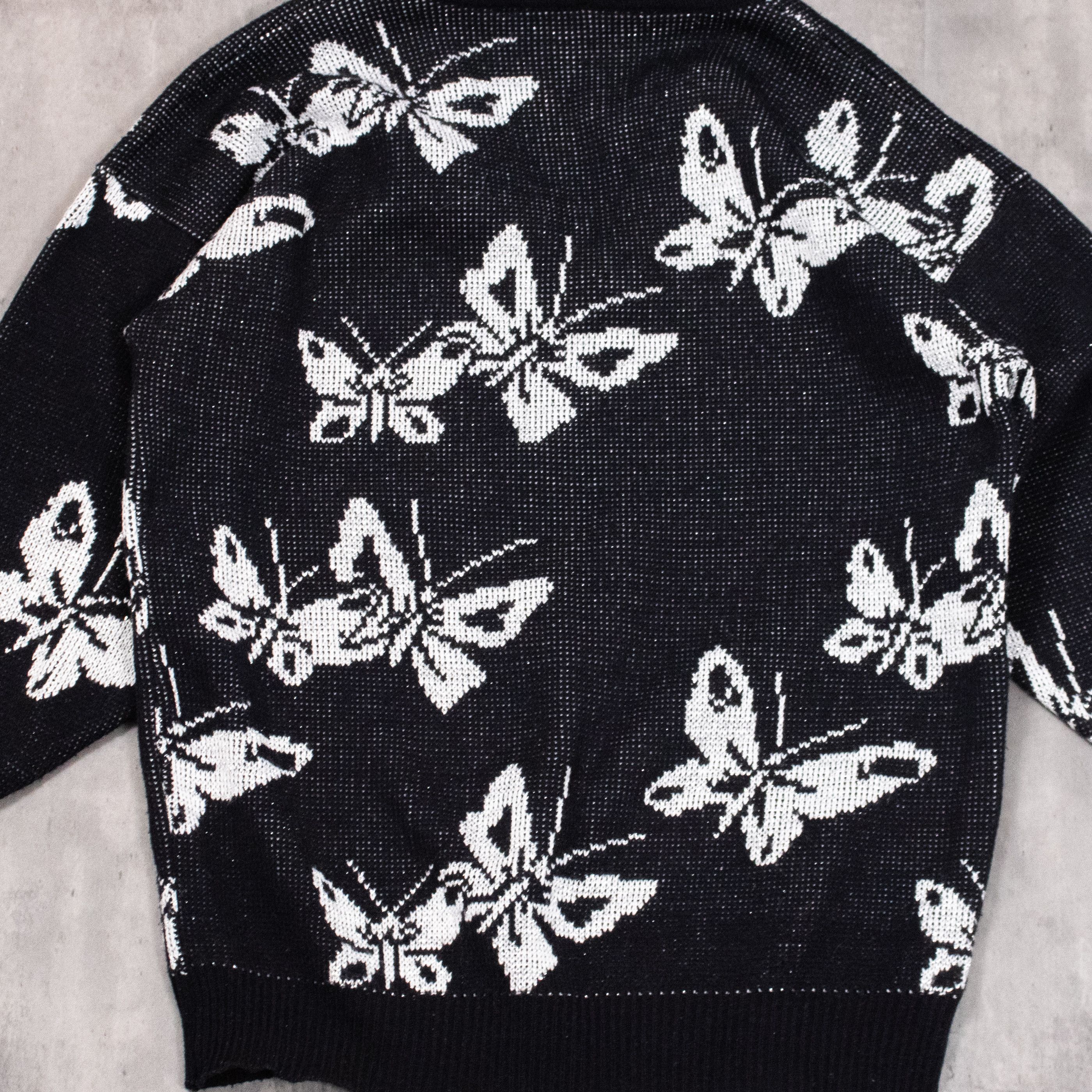 Japanese Brand Vintage 90's Thread Butterfly Neck Oversize Sweater Size US M / EU 48-50 / 2 - 7 Thumbnail