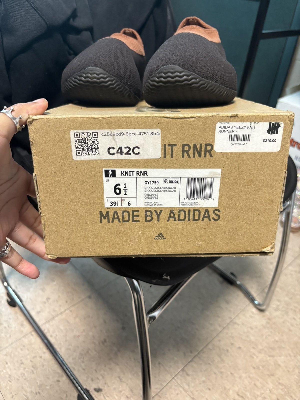 Yeezy ADIDAS YEEZY KNIT RNR (Stone Carbon) Size US 6.5 / EU 39-40 - 4 Thumbnail