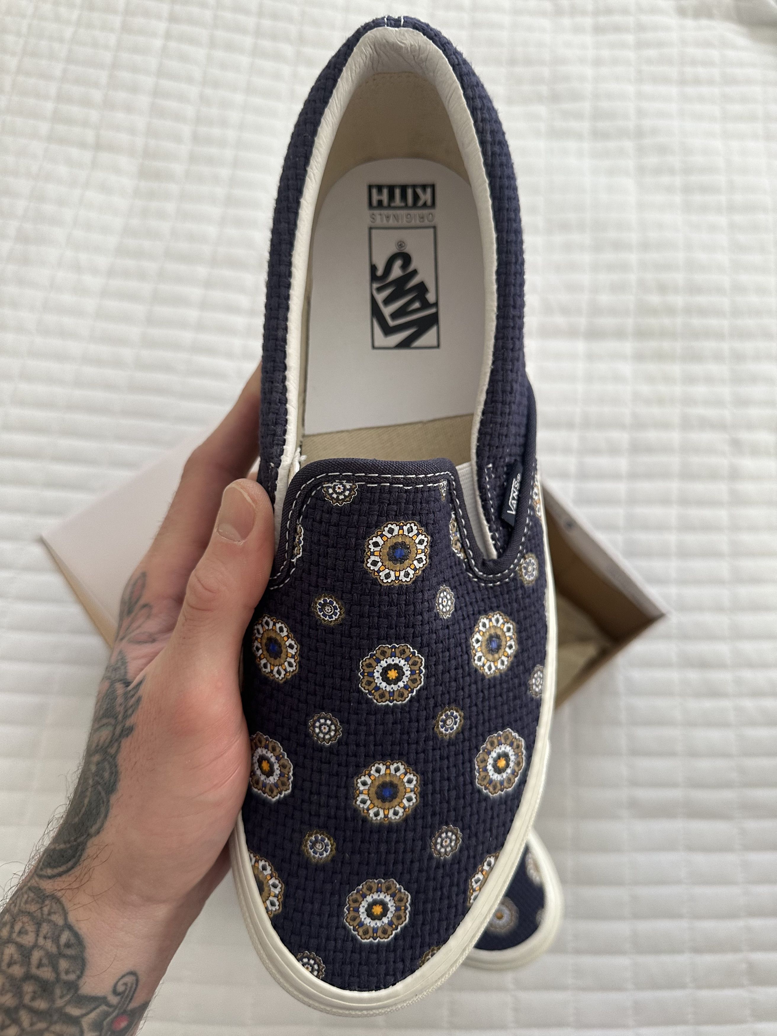 Kith × Vans Vans OG Classic Slip-On LX Kith for Vault Medallion Size US 11.5 / EU 44-45 - 12 Thumbnail