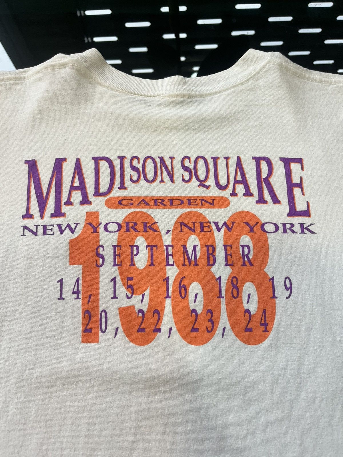 Grateful Dead Vintage GRATEFUL DEAD 1988’s Madison Square garden Tour Tee Size US L / EU 52-54 / 3 - 10 Thumbnail