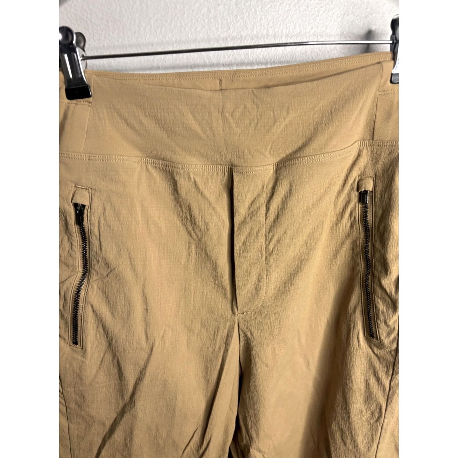 Athleta Athleta Pants Womens 8 Beige Tapered Ankle Pull On Zip Pockets Stretch Hiking Size 30" / US 8 / IT 44 - 3 Thumbnail