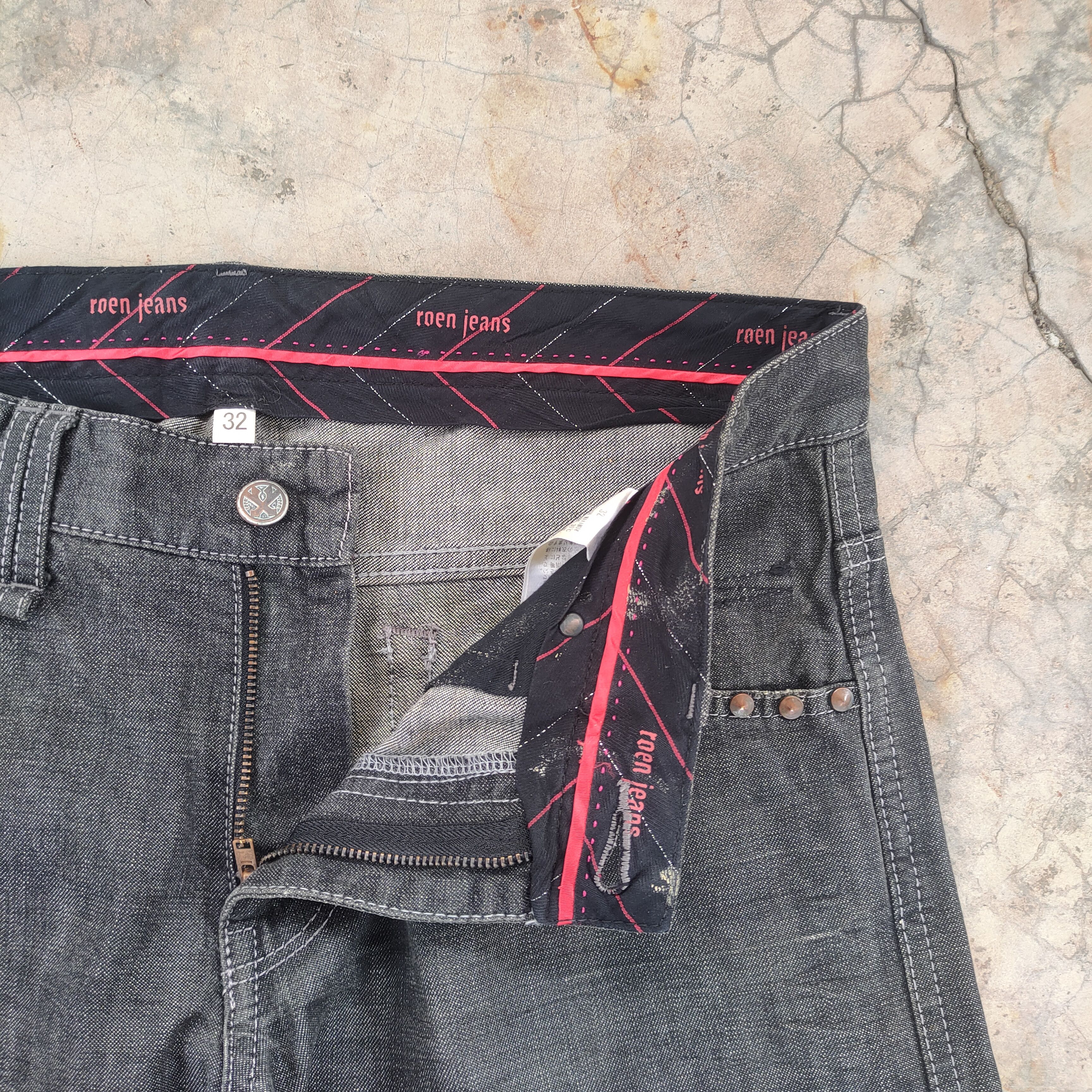 Roen W32 VINTAGE ROEN SKINNY FADED BLACK DISTRESSED JEAN PANTS Size US 32 / EU 48 - 8 Thumbnail