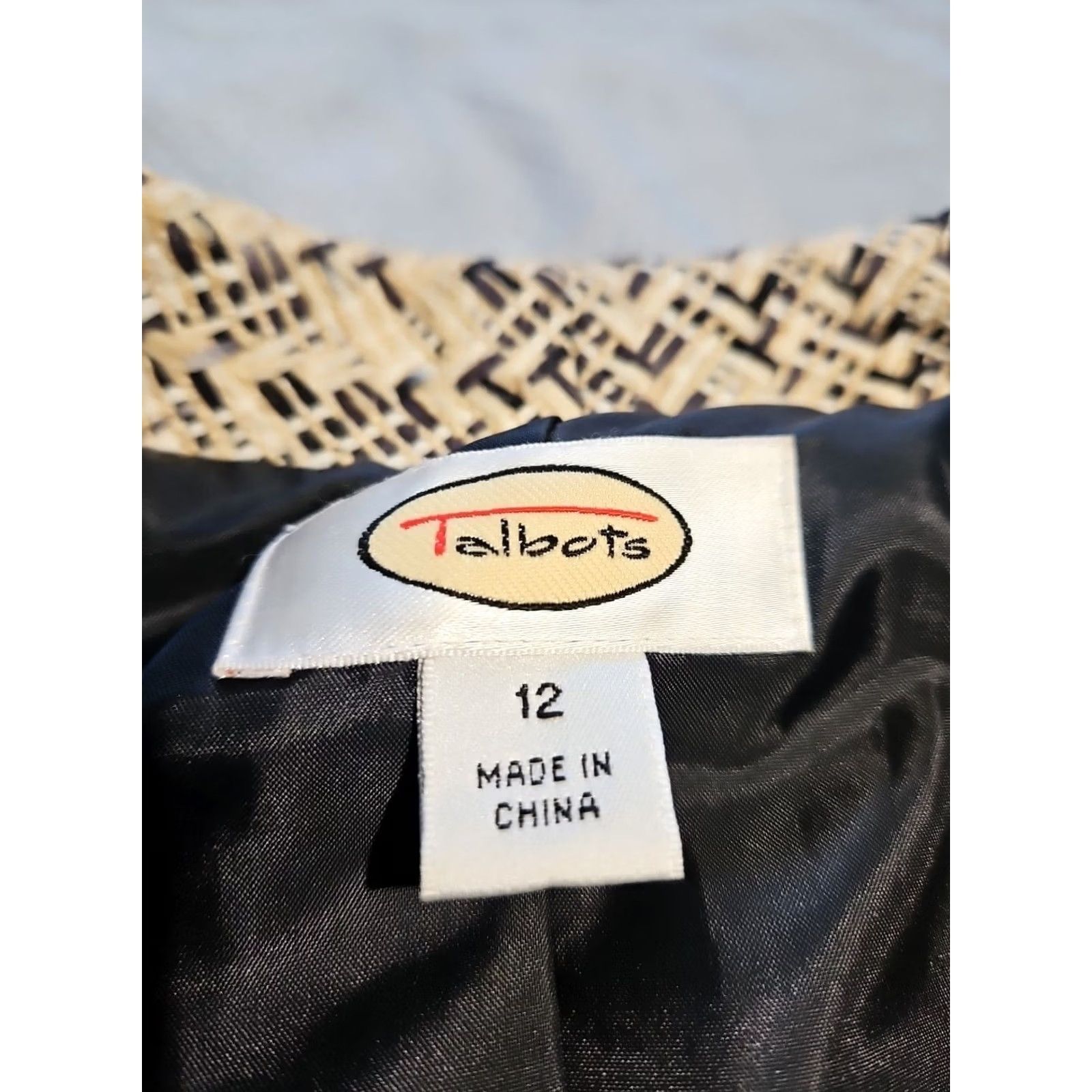 Talbots VINTAGE Talbots Womens Jacket Size 12 Beige Silk Blend Blazer Button Tan Top Blazer Jacket Size XL / US 12-14 / IT 48-50 - 7 Thumbnail