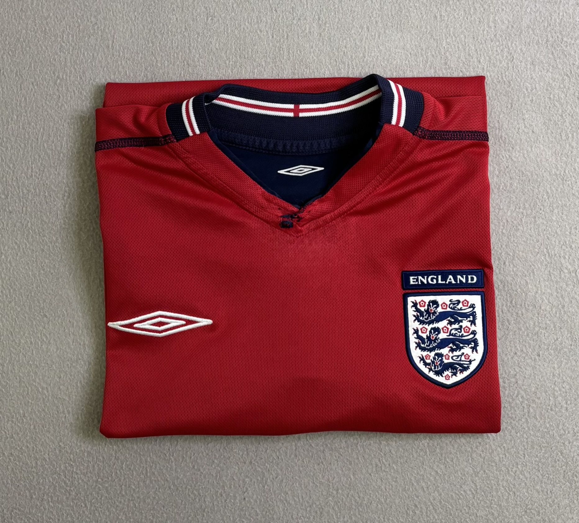 Umbro England 2002 Umbro Football Jersey Size S Size US S / EU 44-46 / 1 - 18 Thumbnail
